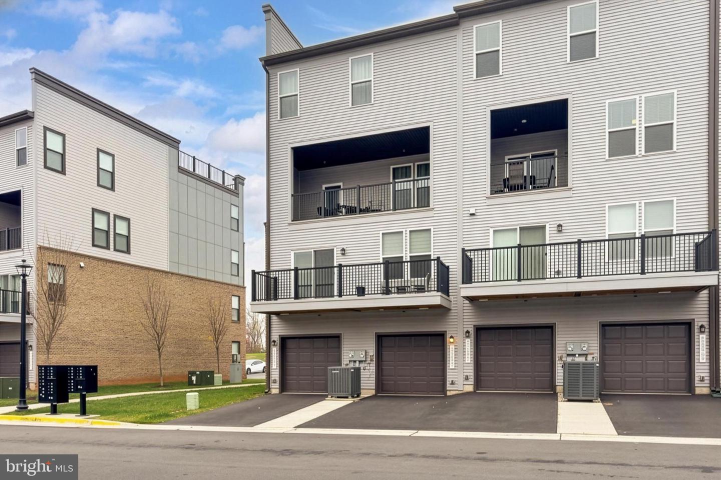 20328 NEWFOUNDLAND SQ, ASHBURN, Virginia 20147, 2 Bedrooms Bedrooms, ,3 BathroomsBathrooms,Residential,For sale,20328 NEWFOUNDLAND SQ,VALO2110950 MLS # VALO2110950 20328 NEWFOUNDLAND SQ, ASHBURN, Virginia 20147, 2 Bedrooms Bedrooms, ,3 BathroomsBathrooms,Residential,For sale,20328 NEWFOUNDLAND SQ,VALO2110950 MLS # VALO2110950