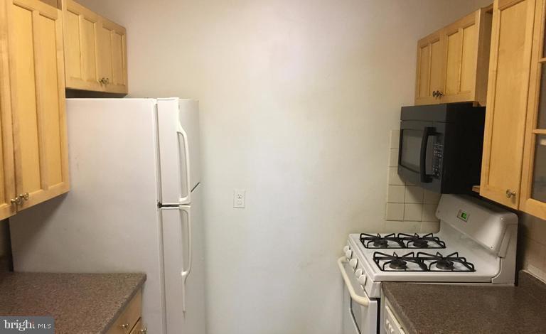 2909 CHARING CROSS RD #6, FALLS CHURCH, Virginia 22042, 1 Bedroom Bedrooms, ,1 BathroomBathrooms,Residential,For sale,2909 CHARING CROSS RD #6,VAFX2278700 MLS # VAFX2278700 2909 CHARING CROSS RD #6, FALLS CHURCH, Virginia 22042, 1 Bedroom Bedrooms, ,1 BathroomBathrooms,Residential,For sale,2909 CHARING CROSS RD #6,VAFX2278700 MLS # VAFX2278700