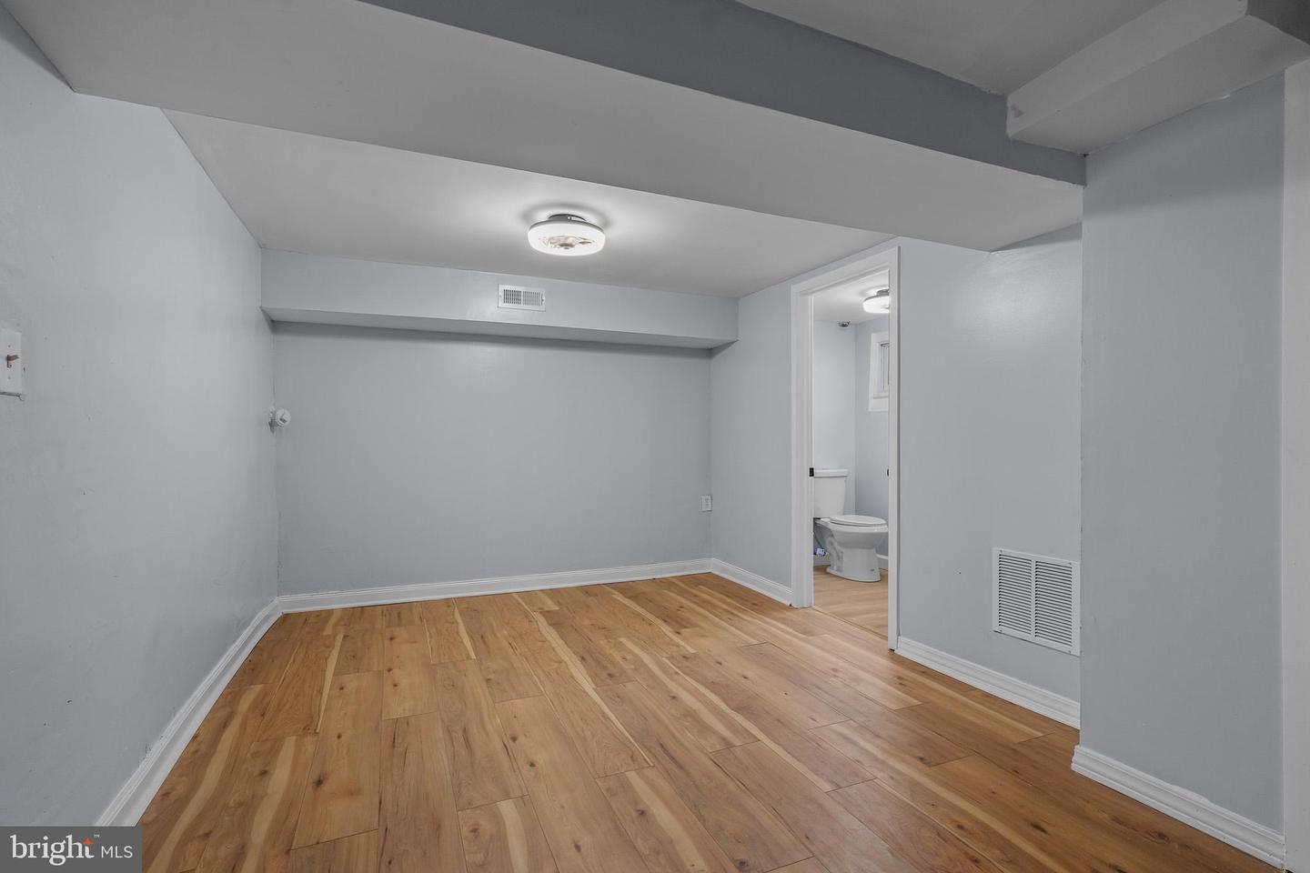 1614 Q ST SE, WASHINGTON, District Of Columbia 20020, 4 Bedrooms Bedrooms, 8 Rooms Rooms,3 BathroomsBathrooms,Residential,For sale,1614 Q ST SE,DCDC2231604 MLS # DCDC2231604 1614 Q ST SE, WASHINGTON, District Of Columbia 20020, 4 Bedrooms Bedrooms, 8 Rooms Rooms,3 BathroomsBathrooms,Residential,For sale,1614 Q ST SE,DCDC2231604 MLS # DCDC2231604