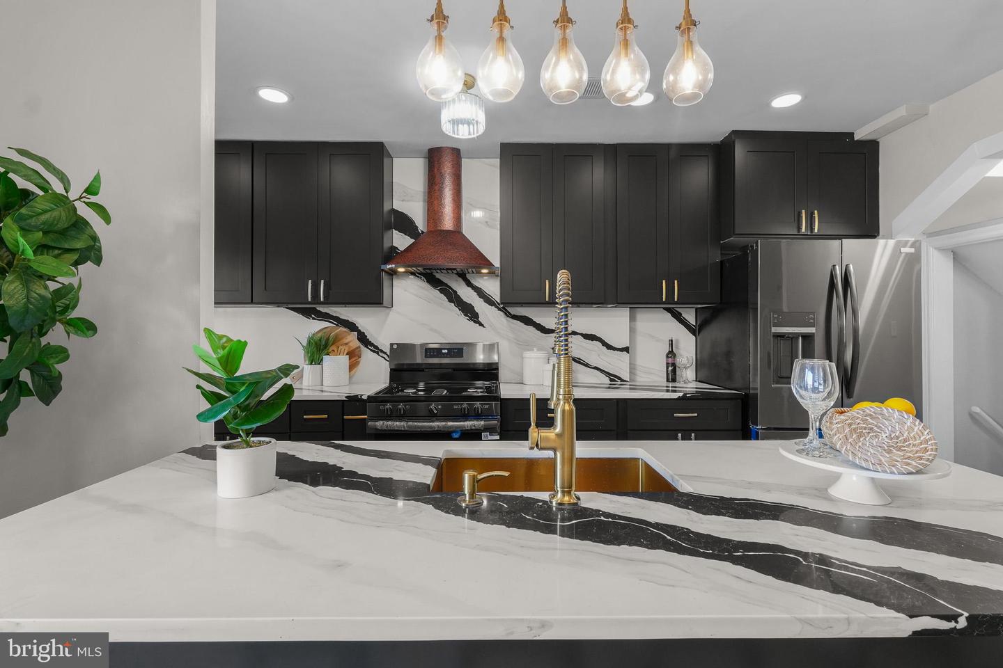 1614 Q ST SE, WASHINGTON, District Of Columbia 20020, 4 Bedrooms Bedrooms, 8 Rooms Rooms,3 BathroomsBathrooms,Residential,For sale,1614 Q ST SE,DCDC2231604 MLS # DCDC2231604 1614 Q ST SE, WASHINGTON, District Of Columbia 20020, 4 Bedrooms Bedrooms, 8 Rooms Rooms,3 BathroomsBathrooms,Residential,For sale,1614 Q ST SE,DCDC2231604 MLS # DCDC2231604