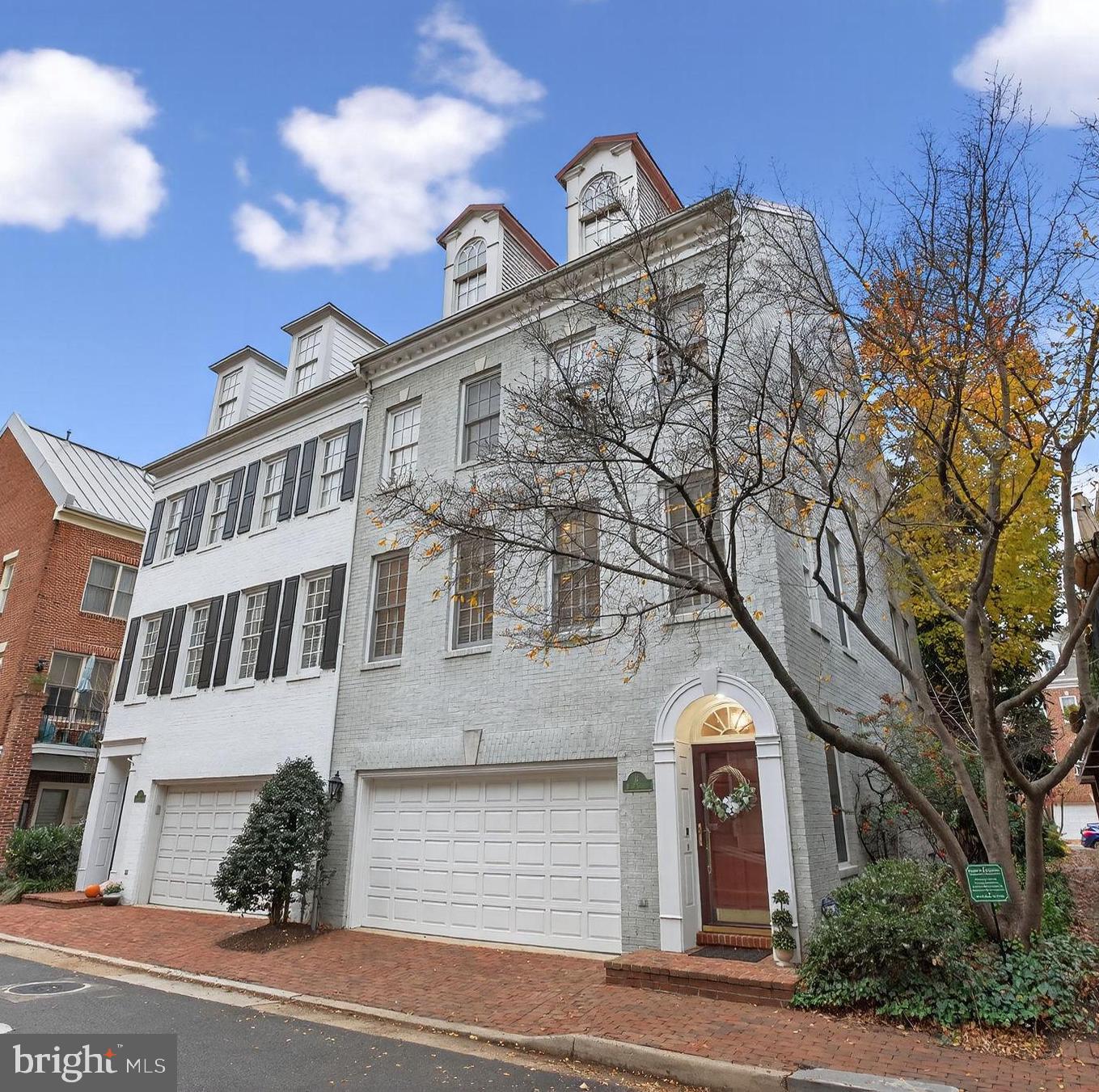 16 WHARF ST, ALEXANDRIA, Virginia 22314, 3 Bedrooms Bedrooms, ,3 BathroomsBathrooms,Residential,For sale,16 WHARF ST,VAAX2051832 MLS # VAAX2051832