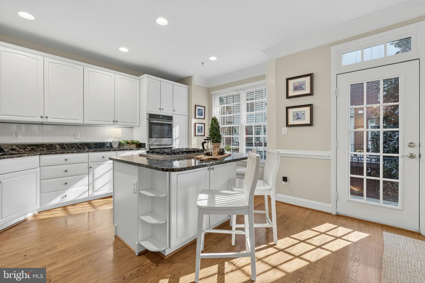 16 WHARF ST, ALEXANDRIA, Virginia 22314, 3 Bedrooms Bedrooms, ,3 BathroomsBathrooms,Residential,For sale,16 WHARF ST,VAAX2051832 MLS # VAAX2051832 16 WHARF ST, ALEXANDRIA, Virginia 22314, 3 Bedrooms Bedrooms, ,3 BathroomsBathrooms,Residential,For sale,16 WHARF ST,VAAX2051832 MLS # VAAX2051832