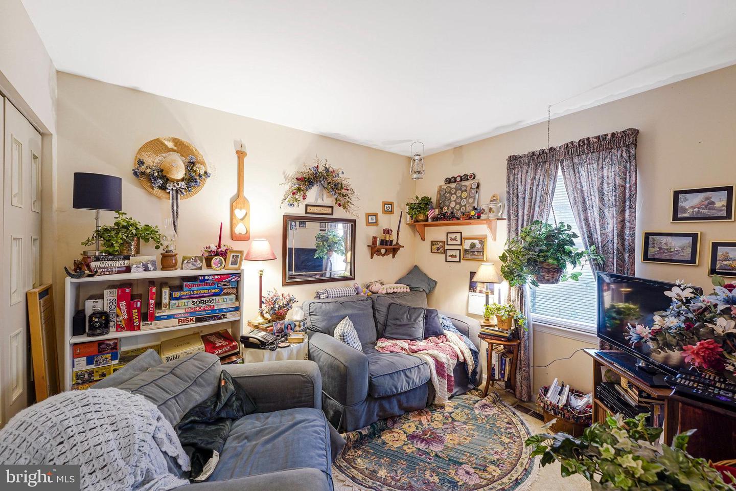 1716 SADLERS WELLS DR, HERNDON, Virginia 20170, 4 Bedrooms Bedrooms, ,2 BathroomsBathrooms,Residential,For sale,1716 SADLERS WELLS DR,VAFX2279358 MLS # VAFX2279358