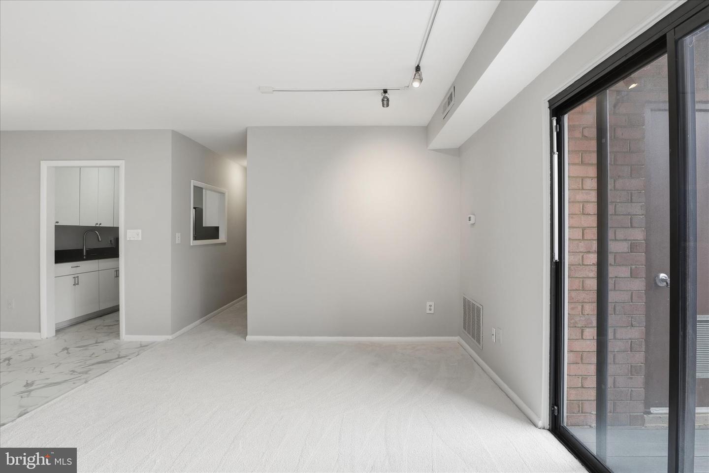 10721 WEST DR #302, FAIRFAX, Virginia 22030, 1 Bedroom Bedrooms, ,1 BathroomBathrooms,Residential,For sale,10721 WEST DR #302,VAFC2007500 MLS # VAFC2007500 10721 WEST DR #302, FAIRFAX, Virginia 22030, 1 Bedroom Bedrooms, ,1 BathroomBathrooms,Residential,For sale,10721 WEST DR #302,VAFC2007500 MLS # VAFC2007500