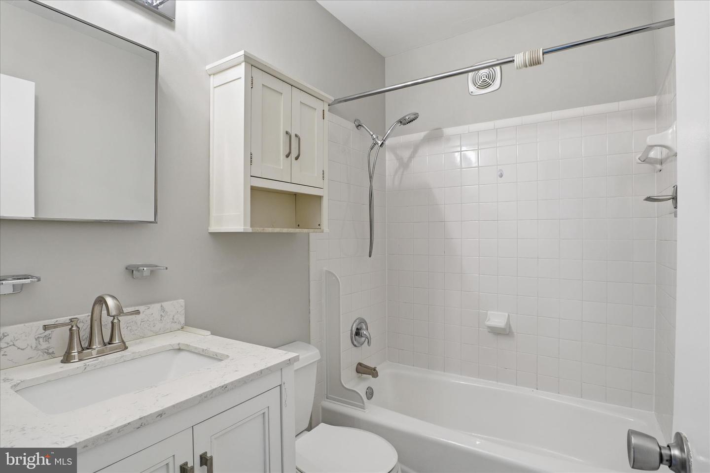 10721 WEST DR #302, FAIRFAX, Virginia 22030, 1 Bedroom Bedrooms, ,1 BathroomBathrooms,Residential,For sale,10721 WEST DR #302,VAFC2007500 MLS # VAFC2007500 10721 WEST DR #302, FAIRFAX, Virginia 22030, 1 Bedroom Bedrooms, ,1 BathroomBathrooms,Residential,For sale,10721 WEST DR #302,VAFC2007500 MLS # VAFC2007500