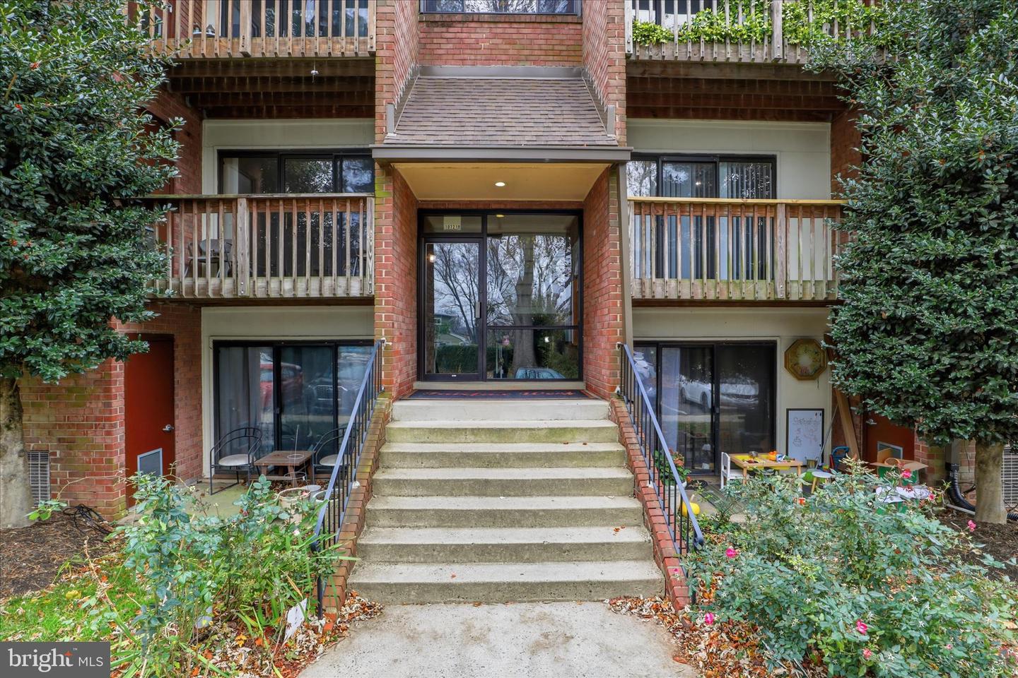 10721 WEST DR #302, FAIRFAX, Virginia 22030, 1 Bedroom Bedrooms, ,1 BathroomBathrooms,Residential,For sale,10721 WEST DR #302,VAFC2007500 MLS # VAFC2007500 10721 WEST DR #302, FAIRFAX, Virginia 22030, 1 Bedroom Bedrooms, ,1 BathroomBathrooms,Residential,For sale,10721 WEST DR #302,VAFC2007500 MLS # VAFC2007500