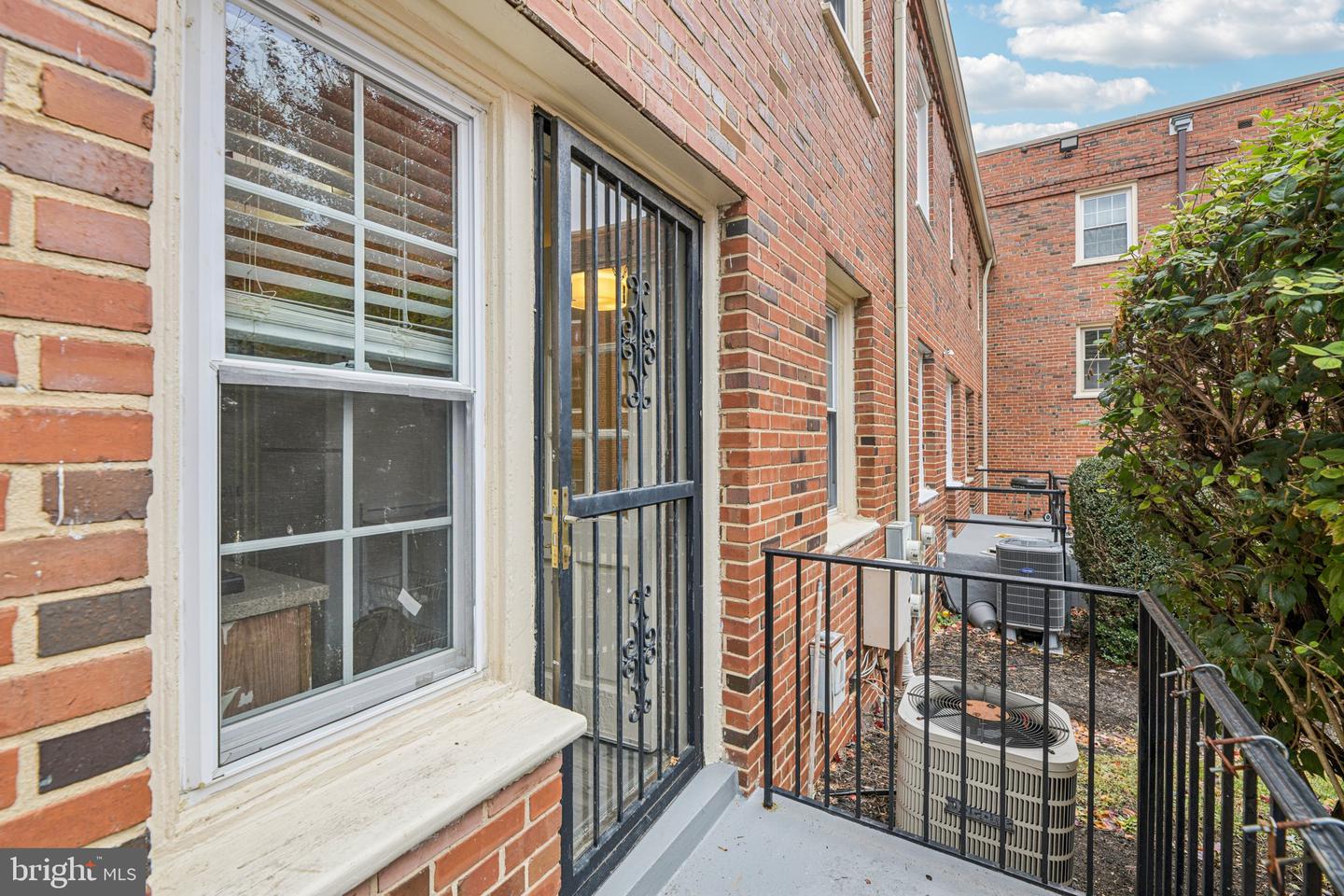 3901 PENNSYLVANIA AVE SE #A, WASHINGTON, District Of Columbia 20020, 2 Bedrooms Bedrooms, ,1 BathroomBathrooms,Residential,For sale,3901 PENNSYLVANIA AVE SE #A,DCDC2232328 MLS # DCDC2232328 3901 PENNSYLVANIA AVE SE #A, WASHINGTON, District Of Columbia 20020, 2 Bedrooms Bedrooms, ,1 BathroomBathrooms,Residential,For sale,3901 PENNSYLVANIA AVE SE #A,DCDC2232328 MLS # DCDC2232328