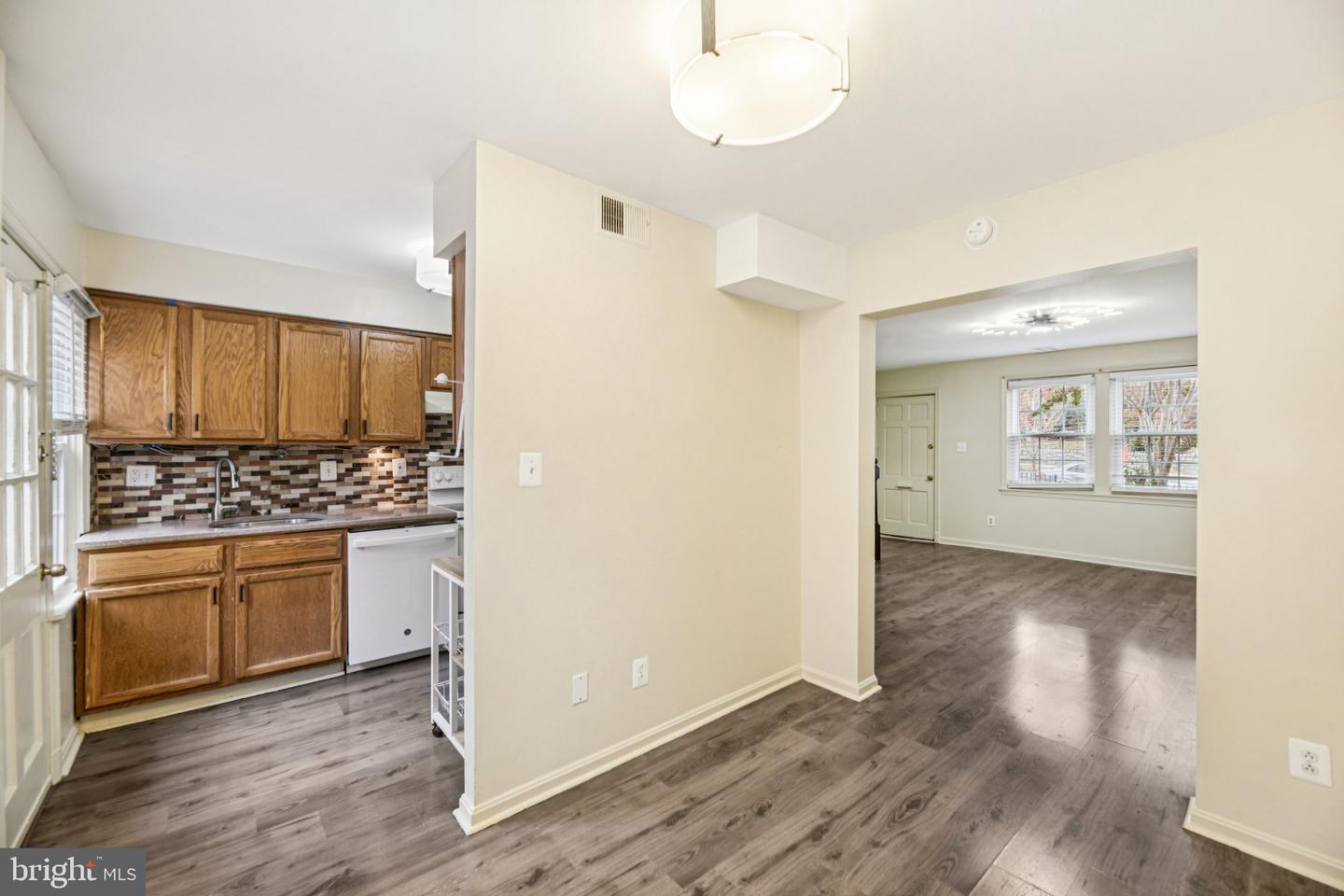 3901 PENNSYLVANIA AVE SE #A, WASHINGTON, District Of Columbia 20020, 2 Bedrooms Bedrooms, ,1 BathroomBathrooms,Residential,For sale,3901 PENNSYLVANIA AVE SE #A,DCDC2232328 MLS # DCDC2232328 3901 PENNSYLVANIA AVE SE #A, WASHINGTON, District Of Columbia 20020, 2 Bedrooms Bedrooms, ,1 BathroomBathrooms,Residential,For sale,3901 PENNSYLVANIA AVE SE #A,DCDC2232328 MLS # DCDC2232328