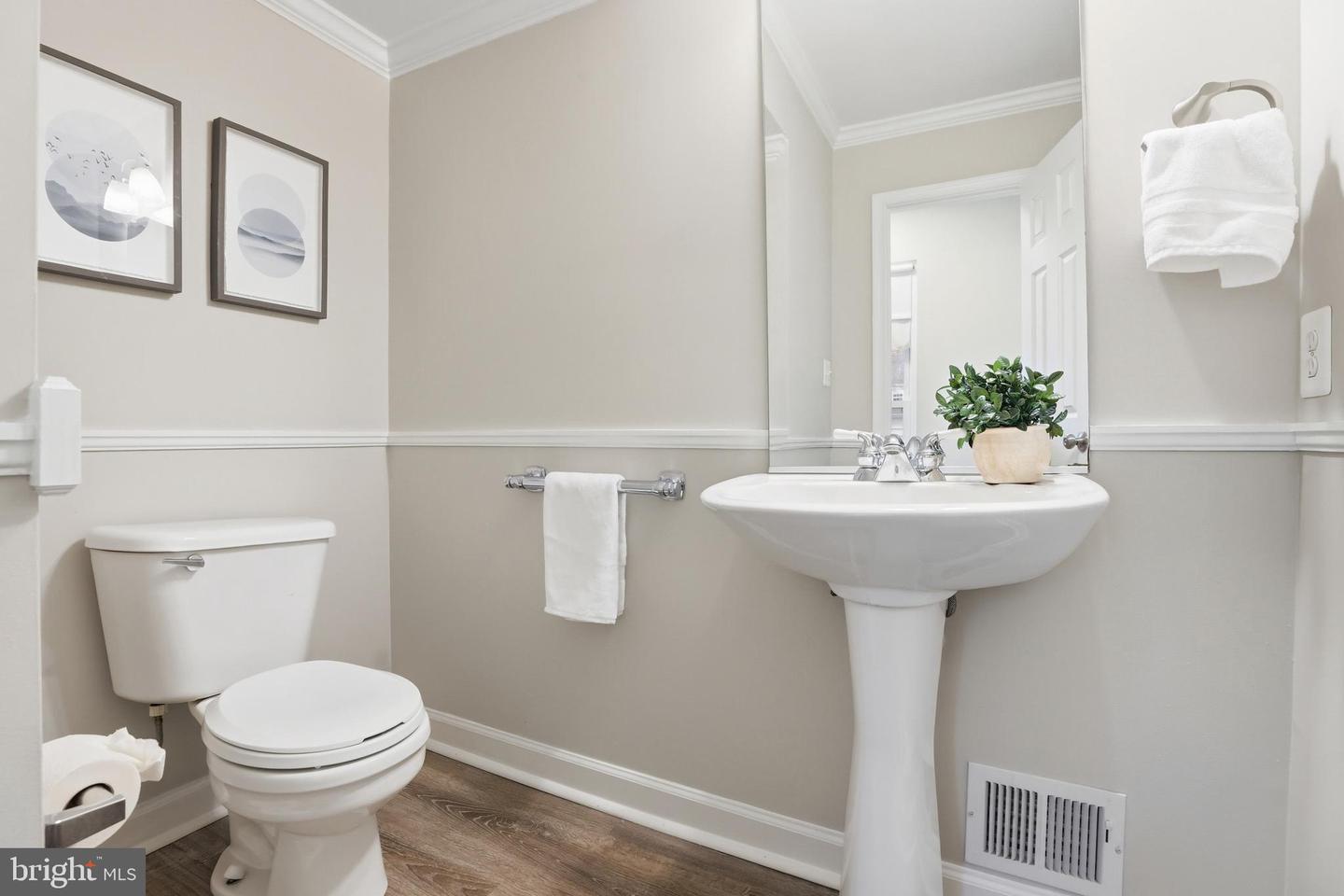 5467 QUAINT DR, WOODBRIDGE, Virginia 22193, 4 Bedrooms Bedrooms, ,3 BathroomsBathrooms,Residential,For sale,5467 QUAINT DR,VAPW2108004 MLS # VAPW2108004 5467 QUAINT DR, WOODBRIDGE, Virginia 22193, 4 Bedrooms Bedrooms, ,3 BathroomsBathrooms,Residential,For sale,5467 QUAINT DR,VAPW2108004 MLS # VAPW2108004