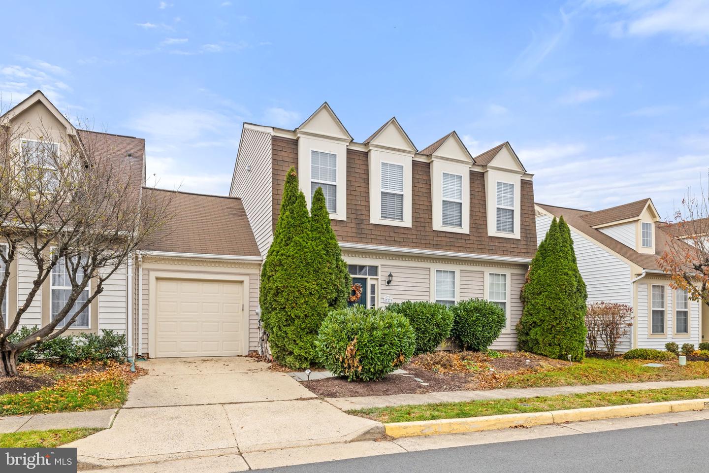 43279 RUSH RUN TER, ASHBURN, Virginia 20147, 3 Bedrooms Bedrooms, ,2 BathroomsBathrooms,Residential,For sale,43279 RUSH RUN TER,VALO2111178 MLS # VALO2111178 43279 RUSH RUN TER, ASHBURN, Virginia 20147, 3 Bedrooms Bedrooms, ,2 BathroomsBathrooms,Residential,For sale,43279 RUSH RUN TER,VALO2111178 MLS # VALO2111178