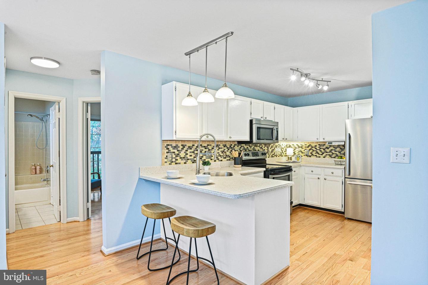 6167 STONEPATH CIR, CENTREVILLE, Virginia 20120, 3 Bedrooms Bedrooms, ,3 BathroomsBathrooms,Residential,For sale,6167 STONEPATH CIR,VAFX2279310 MLS # VAFX2279310