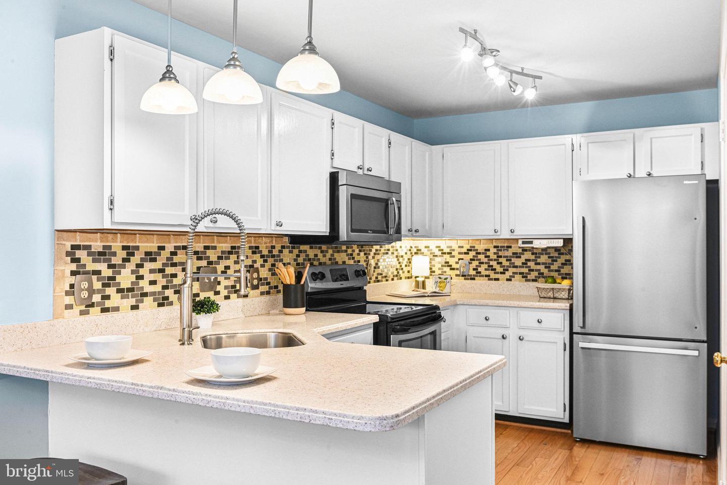 6167 STONEPATH CIR, CENTREVILLE, Virginia 20120, 3 Bedrooms Bedrooms, ,3 BathroomsBathrooms,Residential,For sale,6167 STONEPATH CIR,VAFX2279310 MLS # VAFX2279310