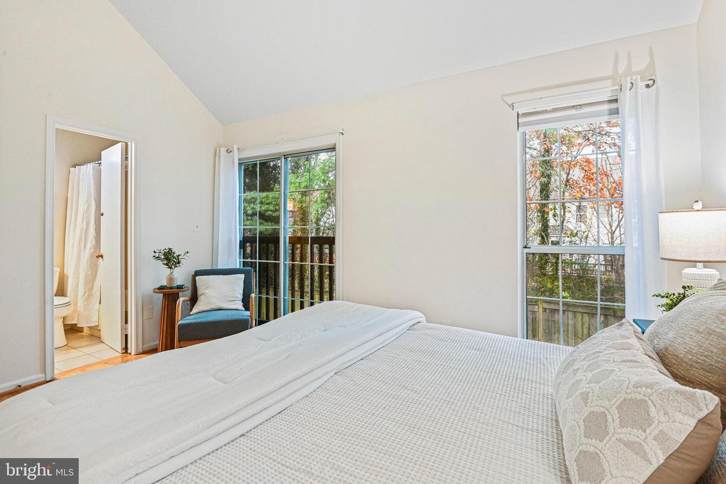 6167 STONEPATH CIR, CENTREVILLE, Virginia 20120, 3 Bedrooms Bedrooms, ,3 BathroomsBathrooms,Residential,For sale,6167 STONEPATH CIR,VAFX2279310 MLS # VAFX2279310