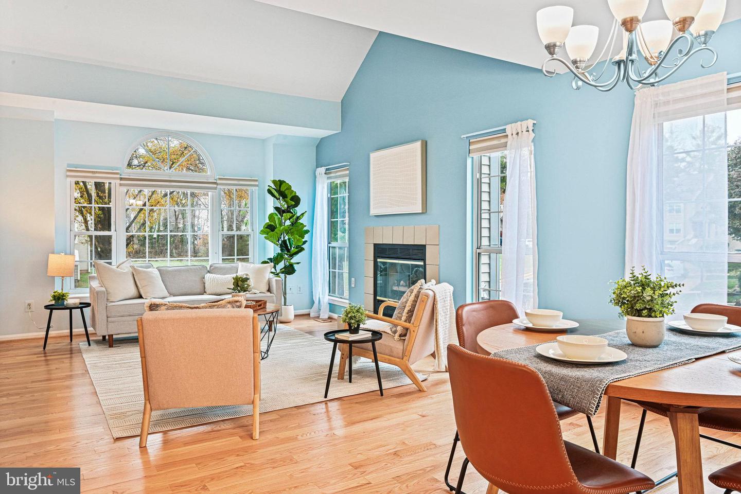 6167 STONEPATH CIR, CENTREVILLE, Virginia 20120, 3 Bedrooms Bedrooms, ,3 BathroomsBathrooms,Residential,For sale,6167 STONEPATH CIR,VAFX2279310 MLS # VAFX2279310