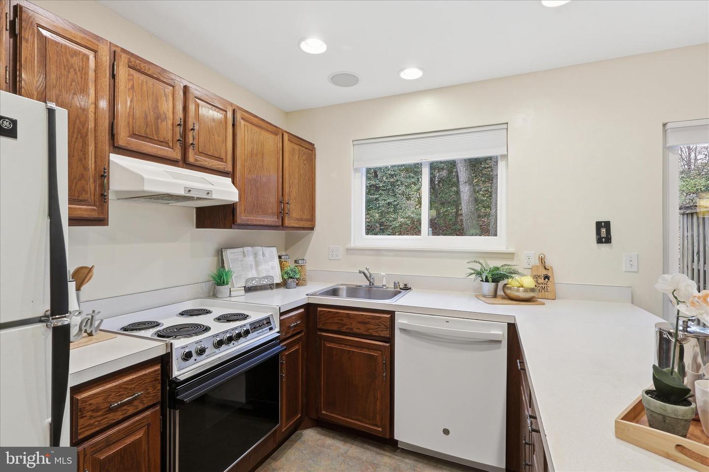 1432 GREENMONT CT, RESTON, Virginia 20190, 3 Bedrooms Bedrooms, ,2 BathroomsBathrooms,Residential,For sale,1432 GREENMONT CT,VAFX2279312 MLS # VAFX2279312 1432 GREENMONT CT, RESTON, Virginia 20190, 3 Bedrooms Bedrooms, ,2 BathroomsBathrooms,Residential,For sale,1432 GREENMONT CT,VAFX2279312 MLS # VAFX2279312