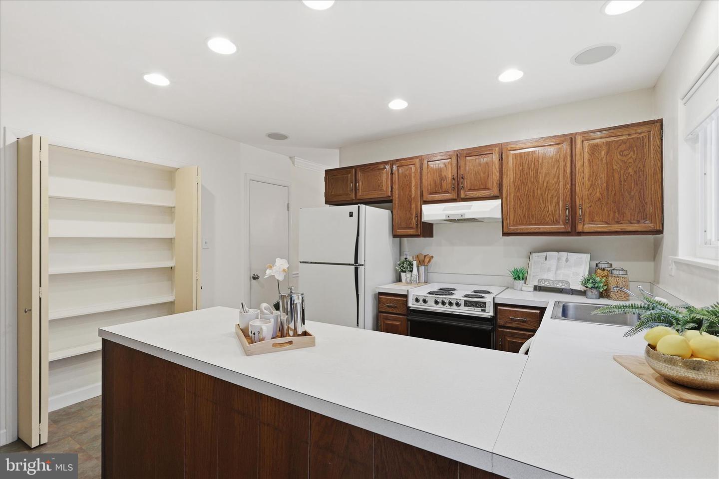 1432 GREENMONT CT, RESTON, Virginia 20190, 3 Bedrooms Bedrooms, ,2 BathroomsBathrooms,Residential,For sale,1432 GREENMONT CT,VAFX2279312 MLS # VAFX2279312 1432 GREENMONT CT, RESTON, Virginia 20190, 3 Bedrooms Bedrooms, ,2 BathroomsBathrooms,Residential,For sale,1432 GREENMONT CT,VAFX2279312 MLS # VAFX2279312