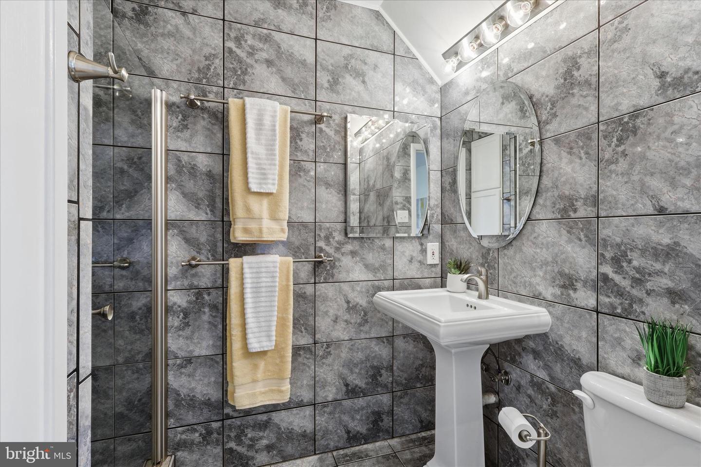 1432 GREENMONT CT, RESTON, Virginia 20190, 3 Bedrooms Bedrooms, ,2 BathroomsBathrooms,Residential,For sale,1432 GREENMONT CT,VAFX2279312 MLS # VAFX2279312 1432 GREENMONT CT, RESTON, Virginia 20190, 3 Bedrooms Bedrooms, ,2 BathroomsBathrooms,Residential,For sale,1432 GREENMONT CT,VAFX2279312 MLS # VAFX2279312