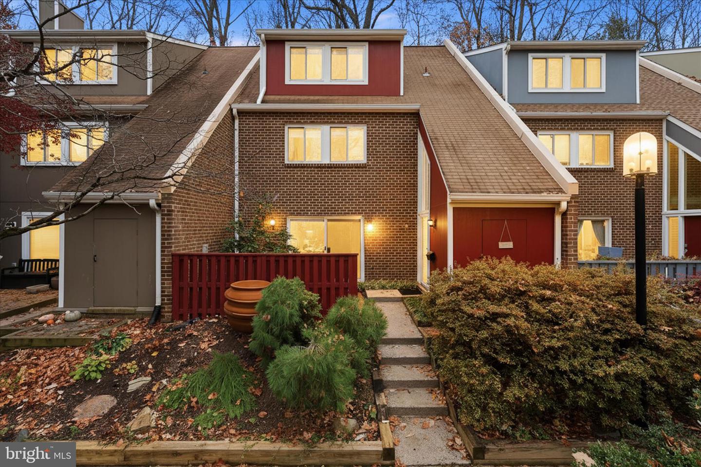 1432 GREENMONT CT, RESTON, Virginia 20190, 3 Bedrooms Bedrooms, ,2 BathroomsBathrooms,Residential,For sale,1432 GREENMONT CT,VAFX2279312 MLS # VAFX2279312 1432 GREENMONT CT, RESTON, Virginia 20190, 3 Bedrooms Bedrooms, ,2 BathroomsBathrooms,Residential,For sale,1432 GREENMONT CT,VAFX2279312 MLS # VAFX2279312