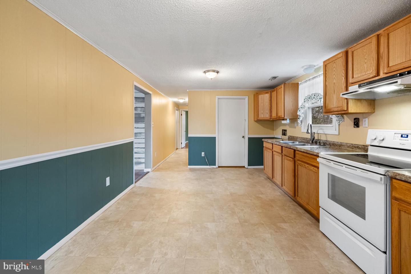 100 ORCHARD ST, EDINBURG, Virginia 22824, 3 Bedrooms Bedrooms, ,1 BathroomBathrooms,Residential,For sale,100 ORCHARD ST,VASH2013012 MLS # VASH2013012