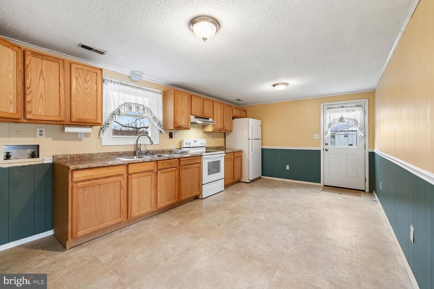 100 ORCHARD ST, EDINBURG, Virginia 22824, 3 Bedrooms Bedrooms, ,1 BathroomBathrooms,Residential,For sale,100 ORCHARD ST,VASH2013012 MLS # VASH2013012