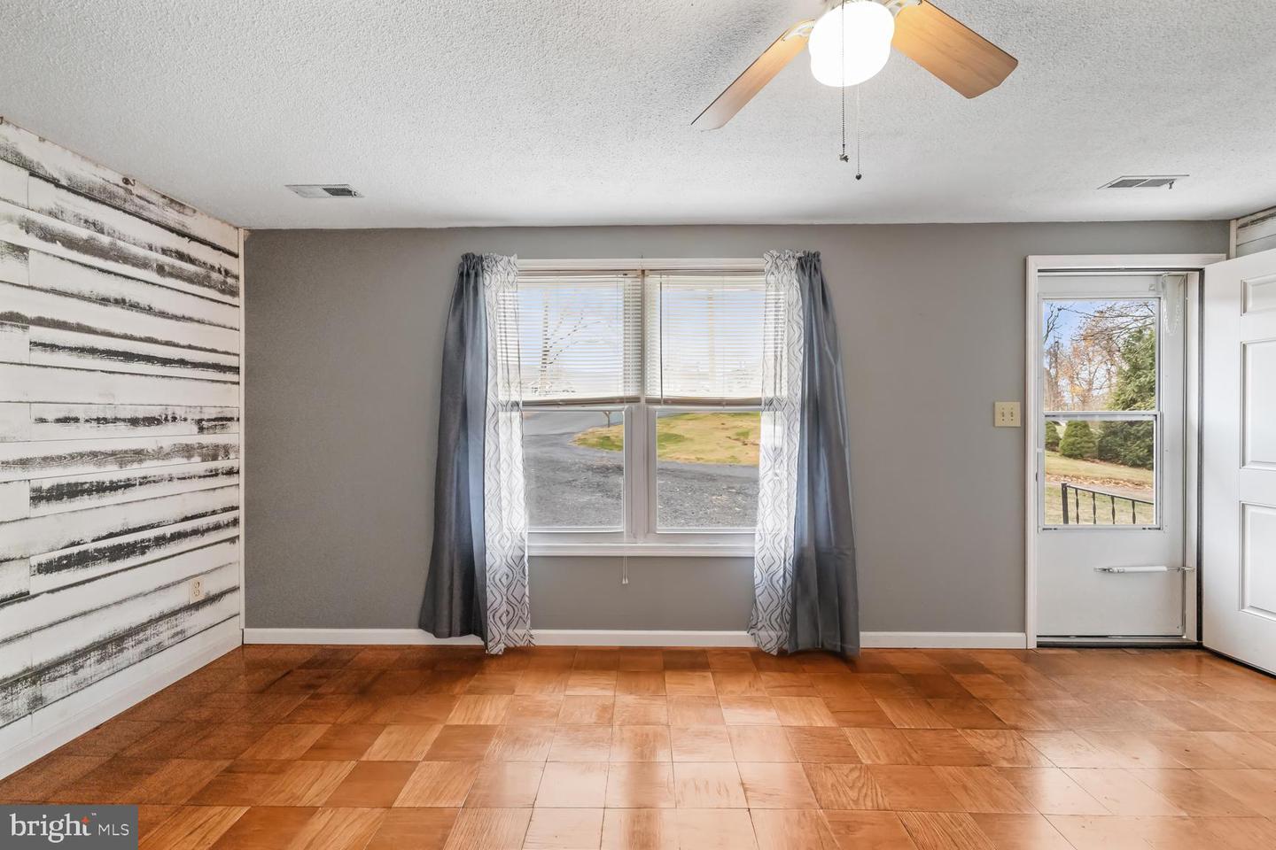 100 ORCHARD ST, EDINBURG, Virginia 22824, 3 Bedrooms Bedrooms, ,1 BathroomBathrooms,Residential,For sale,100 ORCHARD ST,VASH2013012 MLS # VASH2013012