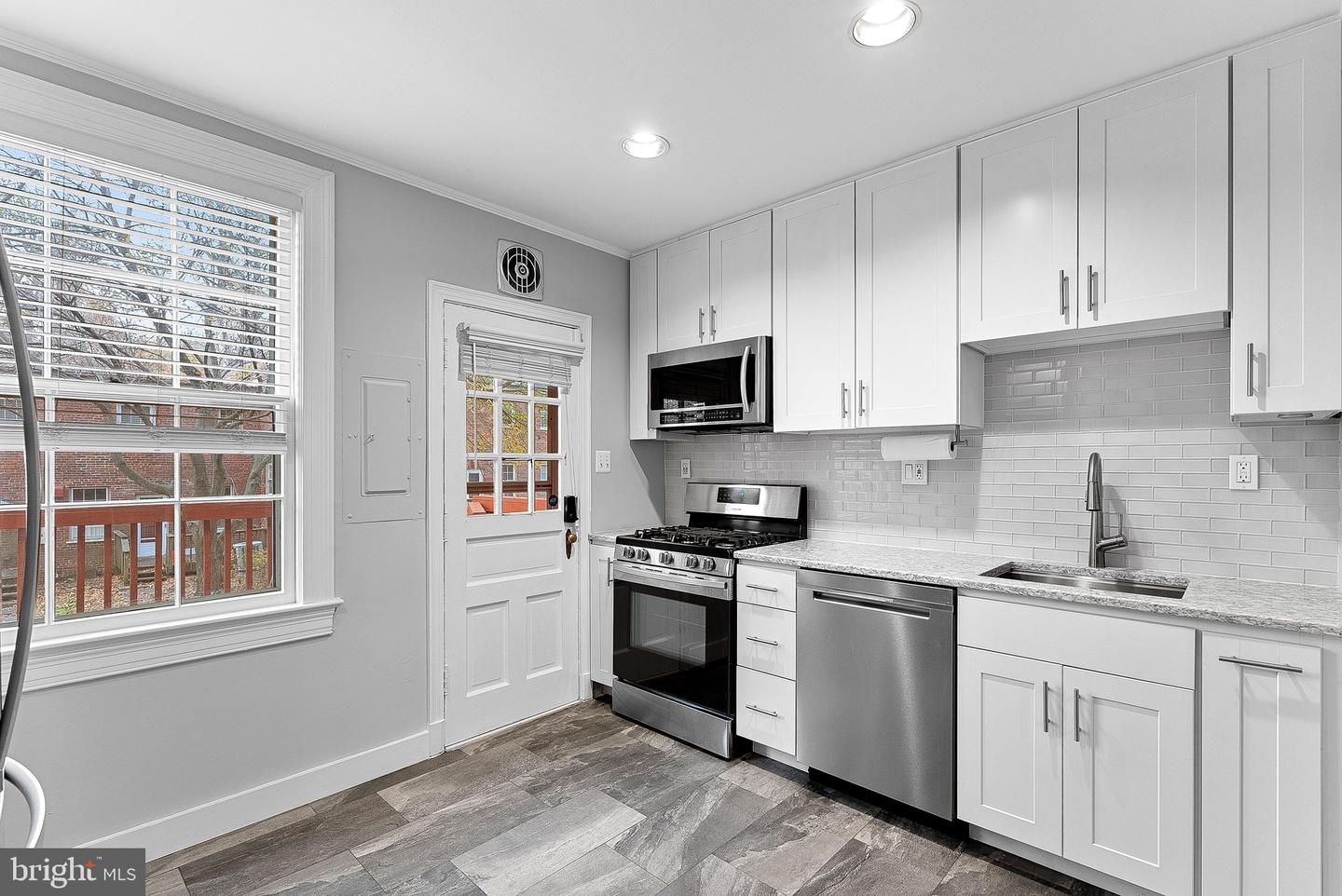 1400 S BARTON ST #425, ARLINGTON, Virginia 22204, 1 Bedroom Bedrooms, ,1 BathroomBathrooms,Residential,For sale,1400 S BARTON ST #425,VAAR2066084 MLS # VAAR2066084 1400 S BARTON ST #425, ARLINGTON, Virginia 22204, 1 Bedroom Bedrooms, ,1 BathroomBathrooms,Residential,For sale,1400 S BARTON ST #425,VAAR2066084 MLS # VAAR2066084