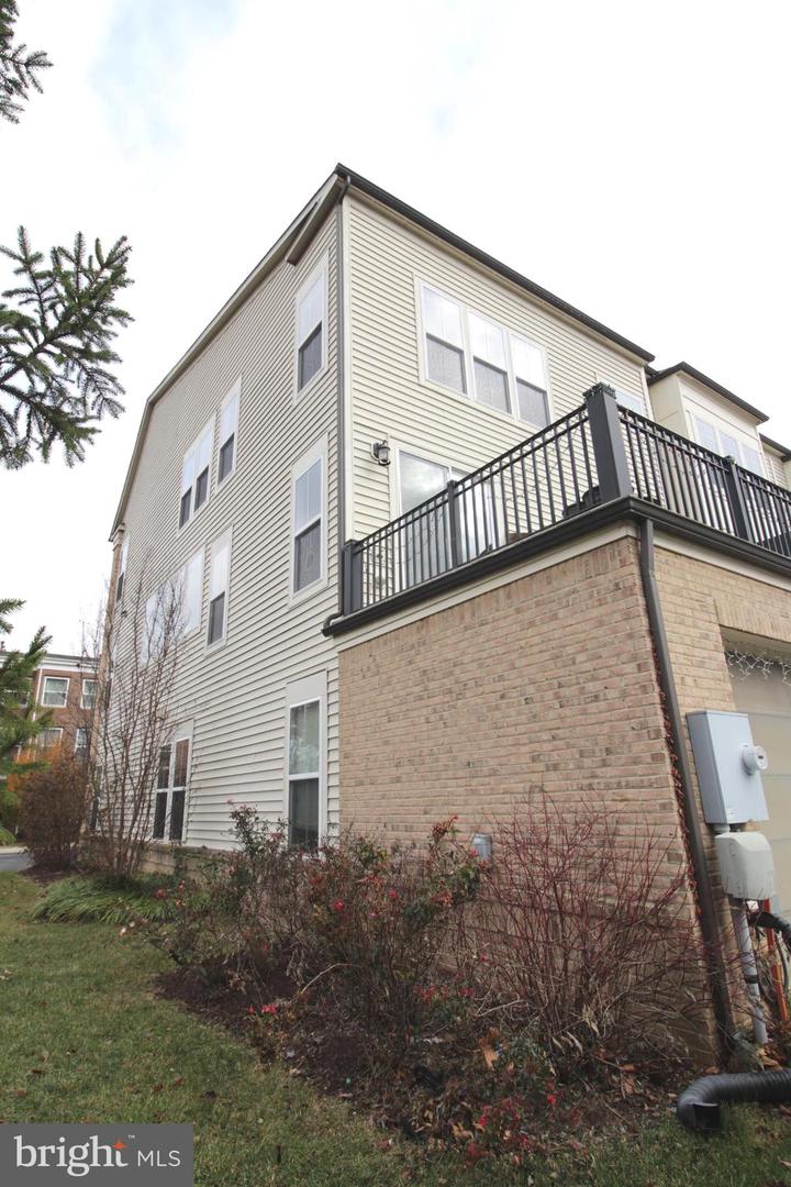 42239 RIGGINS RIDGE TER, BRAMBLETON, Virginia 20148, 4 Bedrooms Bedrooms, ,3 BathroomsBathrooms,Residential,For sale,42239 RIGGINS RIDGE TER,VALO2111226 MLS # VALO2111226 42239 RIGGINS RIDGE TER, BRAMBLETON, Virginia 20148, 4 Bedrooms Bedrooms, ,3 BathroomsBathrooms,Residential,For sale,42239 RIGGINS RIDGE TER,VALO2111226 MLS # VALO2111226