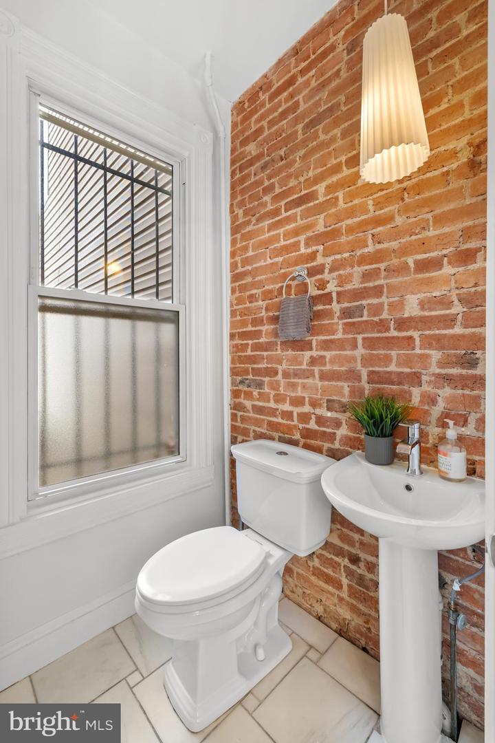 1126 MONTELLO AVE NE, WASHINGTON, District Of Columbia 20002, 3 Bedrooms Bedrooms, ,1 BathroomBathrooms,Residential,For sale,1126 MONTELLO AVE NE,DCDC2232126 MLS # DCDC2232126 1126 MONTELLO AVE NE, WASHINGTON, District Of Columbia 20002, 3 Bedrooms Bedrooms, ,1 BathroomBathrooms,Residential,For sale,1126 MONTELLO AVE NE,DCDC2232126 MLS # DCDC2232126