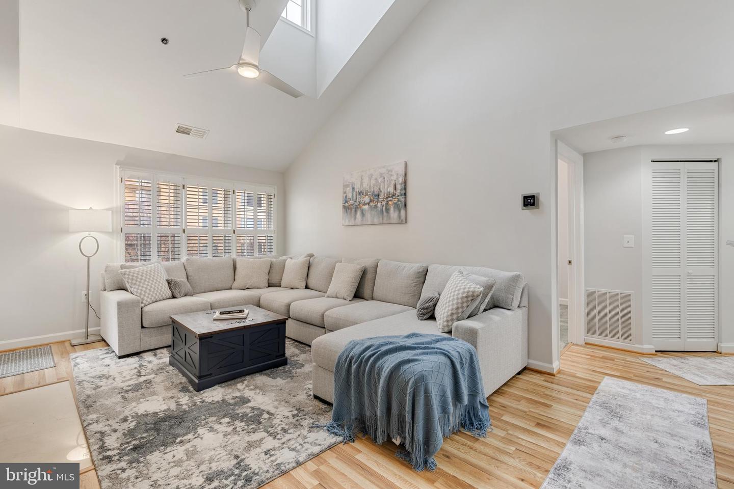 1320 N WAYNE ST #408, ARLINGTON, Virginia 22201, 3 Bedrooms Bedrooms, ,2 BathroomsBathrooms,Residential,For sale,1320 N WAYNE ST #408,VAAR2066102 MLS # VAAR2066102 1320 N WAYNE ST #408, ARLINGTON, Virginia 22201, 3 Bedrooms Bedrooms, ,2 BathroomsBathrooms,Residential,For sale,1320 N WAYNE ST #408,VAAR2066102 MLS # VAAR2066102