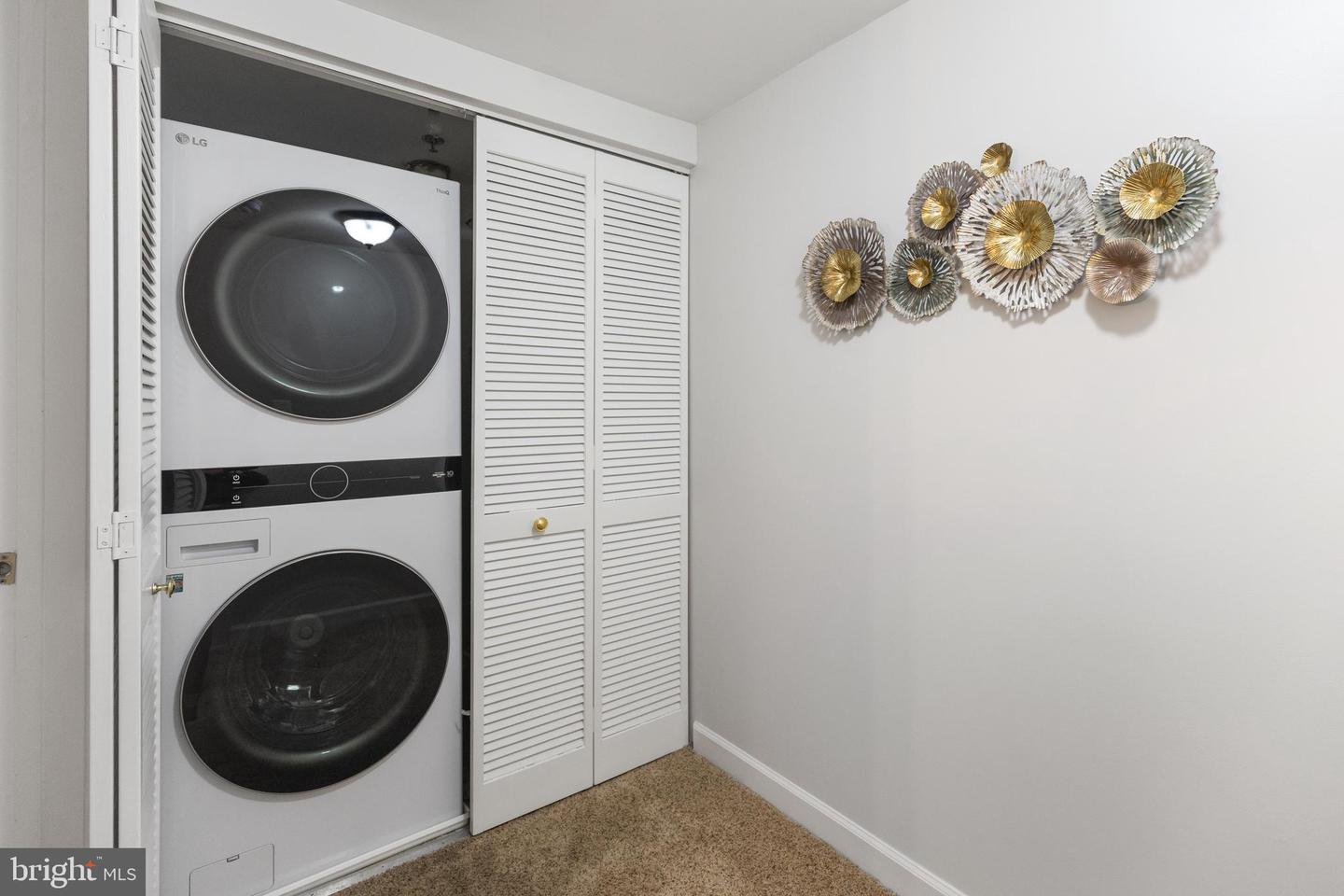 1320 N WAYNE ST #408, ARLINGTON, Virginia 22201, 3 Bedrooms Bedrooms, ,2 BathroomsBathrooms,Residential,For sale,1320 N WAYNE ST #408,VAAR2066102 MLS # VAAR2066102 1320 N WAYNE ST #408, ARLINGTON, Virginia 22201, 3 Bedrooms Bedrooms, ,2 BathroomsBathrooms,Residential,For sale,1320 N WAYNE ST #408,VAAR2066102 MLS # VAAR2066102