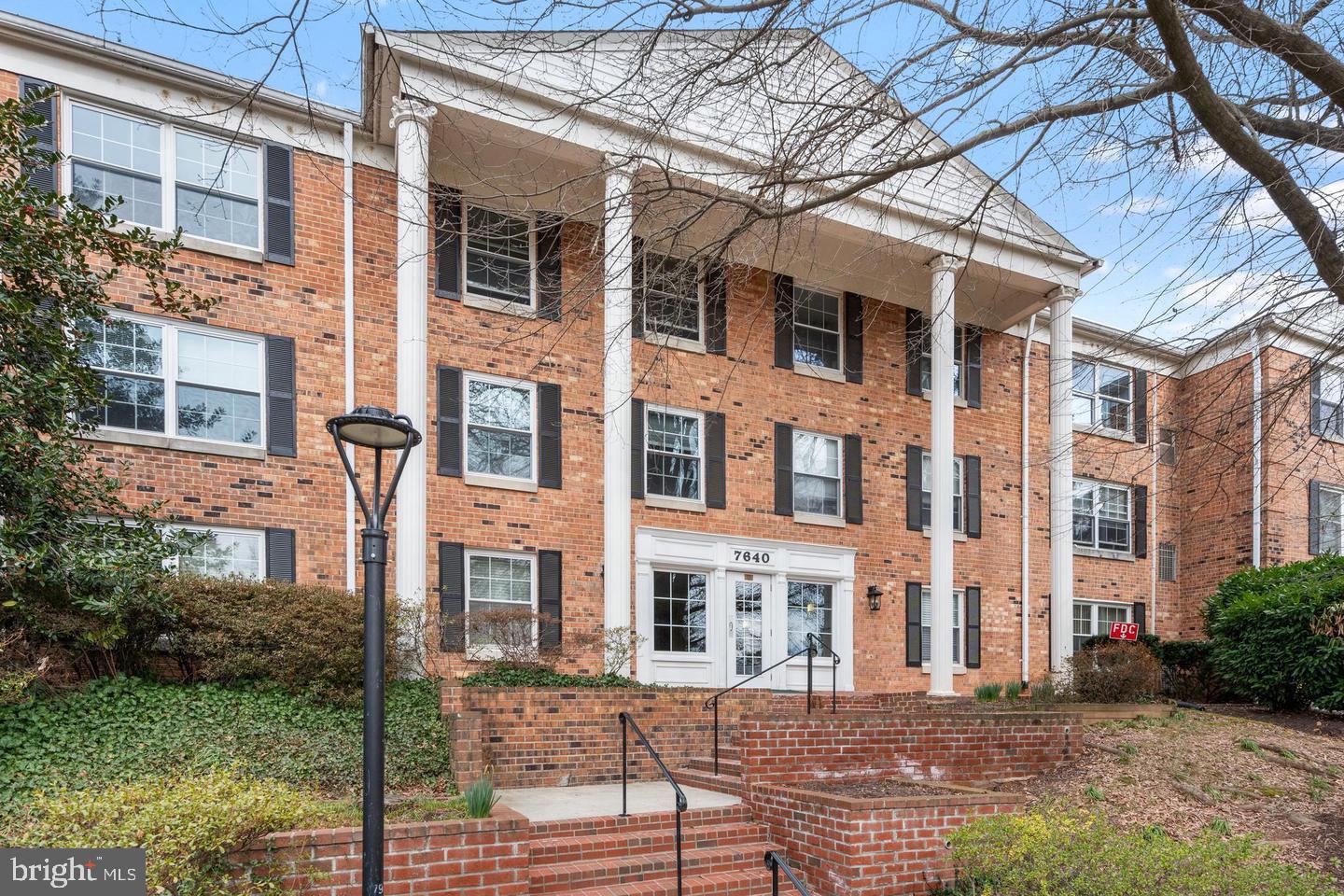 7640 TREMAYNE PL #112, MCLEAN, Virginia 22102, 1 Bedroom Bedrooms, 2 Rooms Rooms,1 BathroomBathrooms,Residential,For sale,7640 TREMAYNE PL #112,VAFX2279504 MLS # VAFX2279504