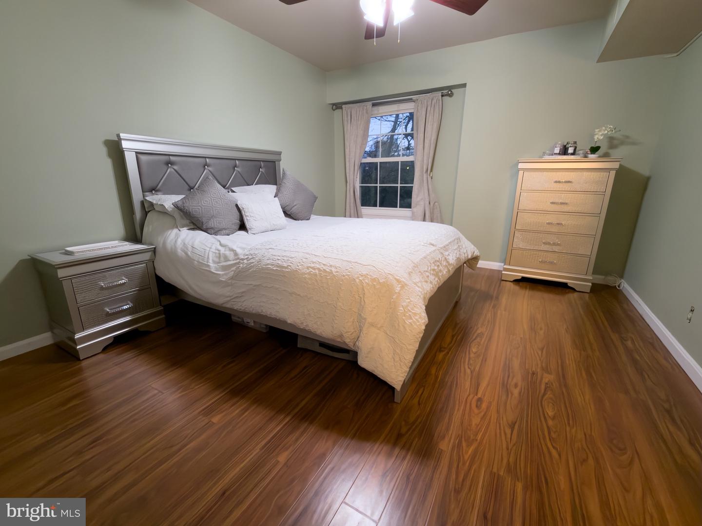 7640 TREMAYNE PL #112, MCLEAN, Virginia 22102, 1 Bedroom Bedrooms, 2 Rooms Rooms,1 BathroomBathrooms,Residential,For sale,7640 TREMAYNE PL #112,VAFX2279504 MLS # VAFX2279504