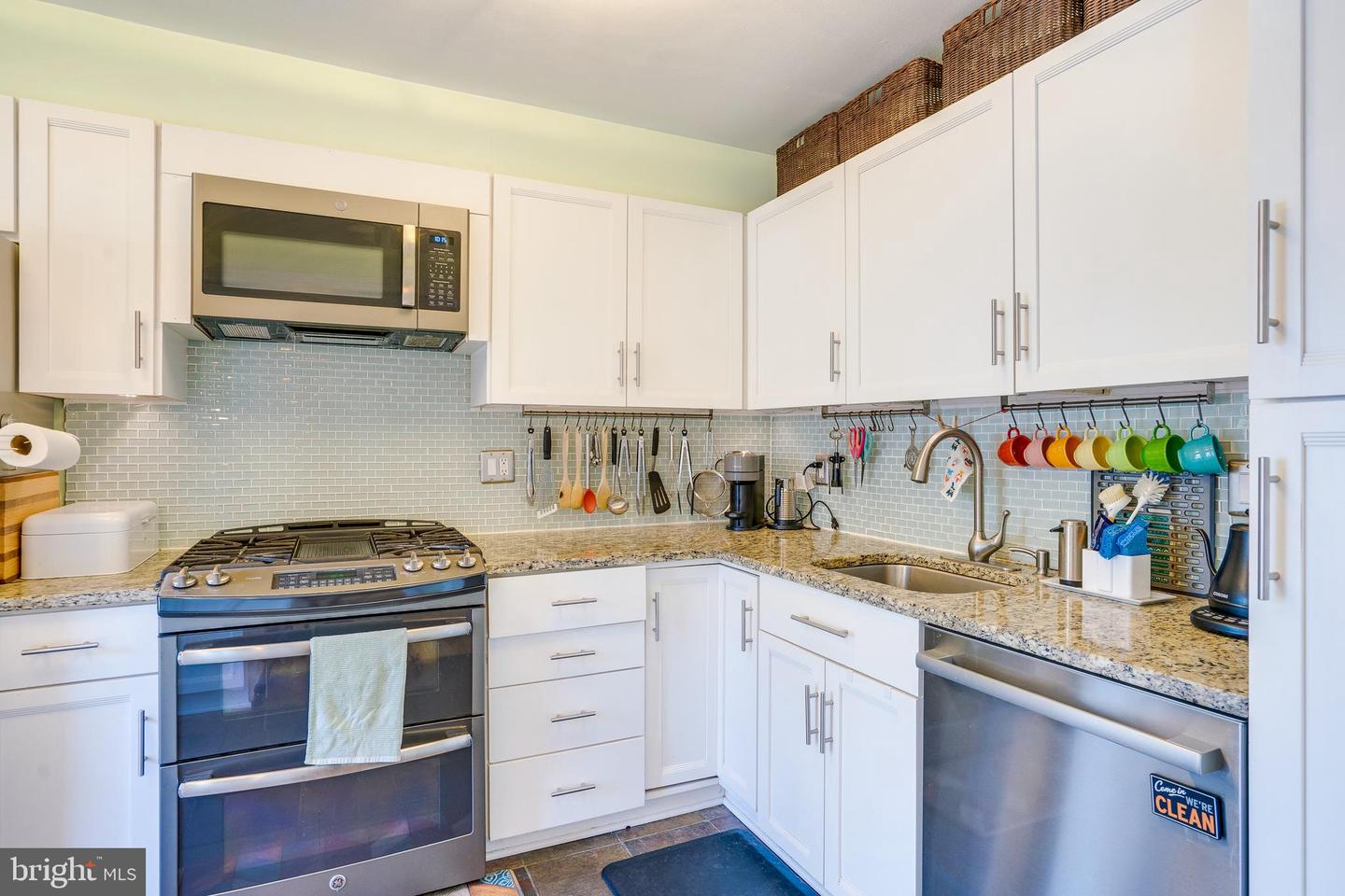 1640 WAINWRIGHT DR, RESTON, Virginia 20190, 4 Bedrooms Bedrooms, ,3 BathroomsBathrooms,Residential,For sale,1640 WAINWRIGHT DR,VAFX2279574 MLS # VAFX2279574