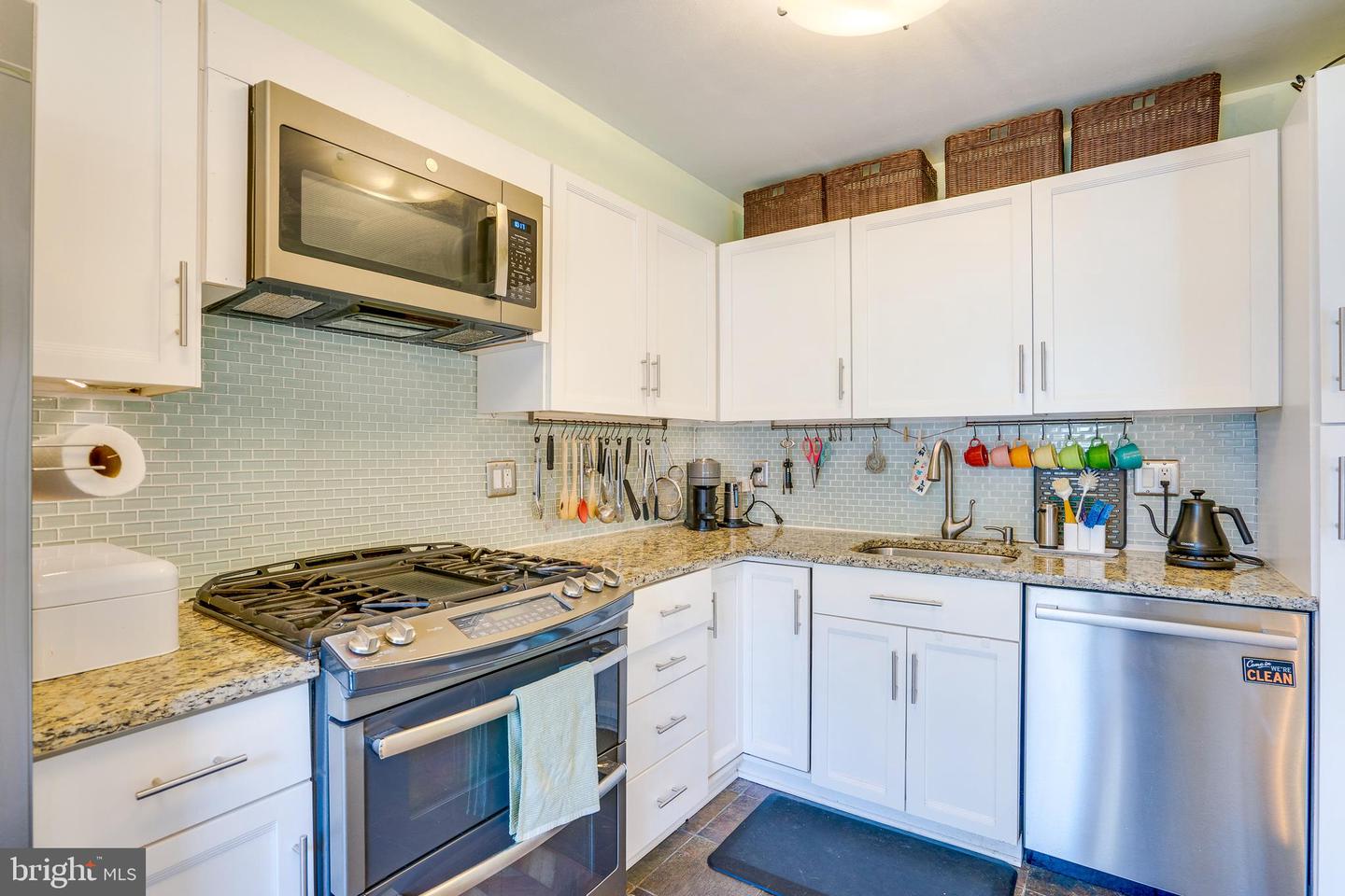 1640 WAINWRIGHT DR, RESTON, Virginia 20190, 4 Bedrooms Bedrooms, ,3 BathroomsBathrooms,Residential,For sale,1640 WAINWRIGHT DR,VAFX2279574 MLS # VAFX2279574