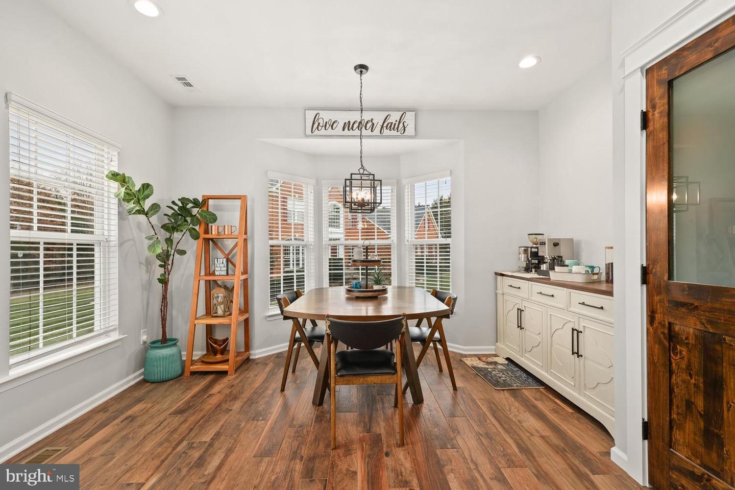 7182 EVAN CT, WARRENTON, Virginia 20187, 5 Bedrooms Bedrooms, ,3 BathroomsBathrooms,Residential,For sale,7182 EVAN CT,VAFQ2019706 MLS # VAFQ2019706 7182 EVAN CT, WARRENTON, Virginia 20187, 5 Bedrooms Bedrooms, ,3 BathroomsBathrooms,Residential,For sale,7182 EVAN CT,VAFQ2019706 MLS # VAFQ2019706