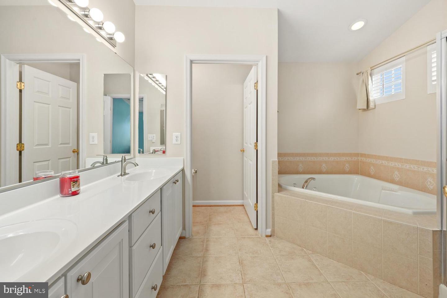 7182 EVAN CT, WARRENTON, Virginia 20187, 5 Bedrooms Bedrooms, ,3 BathroomsBathrooms,Residential,For sale,7182 EVAN CT,VAFQ2019706 MLS # VAFQ2019706 7182 EVAN CT, WARRENTON, Virginia 20187, 5 Bedrooms Bedrooms, ,3 BathroomsBathrooms,Residential,For sale,7182 EVAN CT,VAFQ2019706 MLS # VAFQ2019706