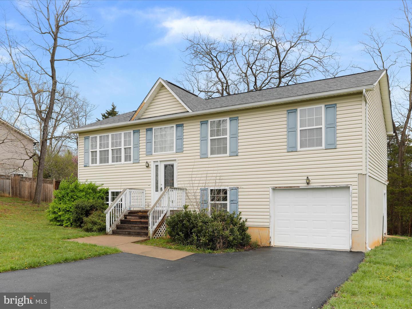 213 BLACK OAK DR, MAURERTOWN, Virginia 22644, 3 Bedrooms Bedrooms, ,2 BathroomsBathrooms,Residential,For sale,213 BLACK OAK DR,VASH2013032 MLS # VASH2013032