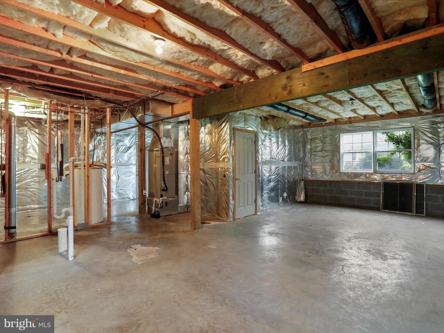 213 BLACK OAK DR, MAURERTOWN, Virginia 22644, 3 Bedrooms Bedrooms, ,2 BathroomsBathrooms,Residential,For sale,213 BLACK OAK DR,VASH2013032 MLS # VASH2013032