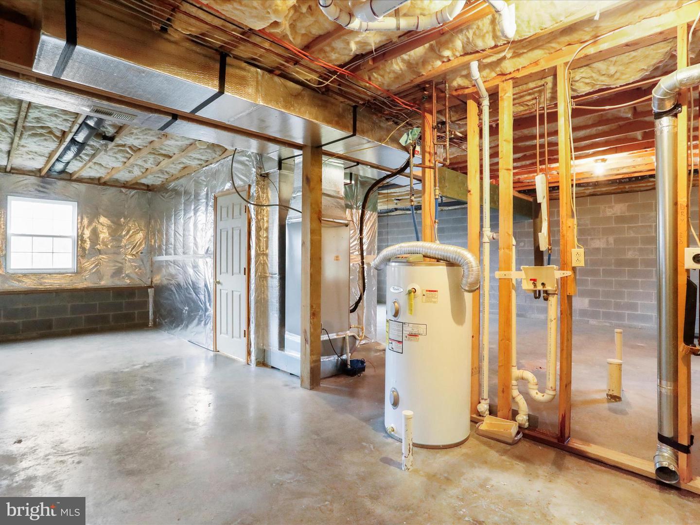 213 BLACK OAK DR, MAURERTOWN, Virginia 22644, 3 Bedrooms Bedrooms, ,2 BathroomsBathrooms,Residential,For sale,213 BLACK OAK DR,VASH2013032 MLS # VASH2013032