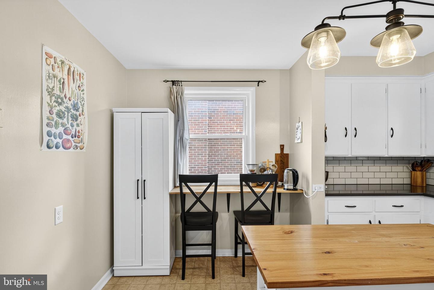 105 W OATES AVE, WINCHESTER, Virginia 22601, 3 Bedrooms Bedrooms, ,2 BathroomsBathrooms,Residential,For sale,105 W OATES AVE,VAWI2009494 MLS # VAWI2009494