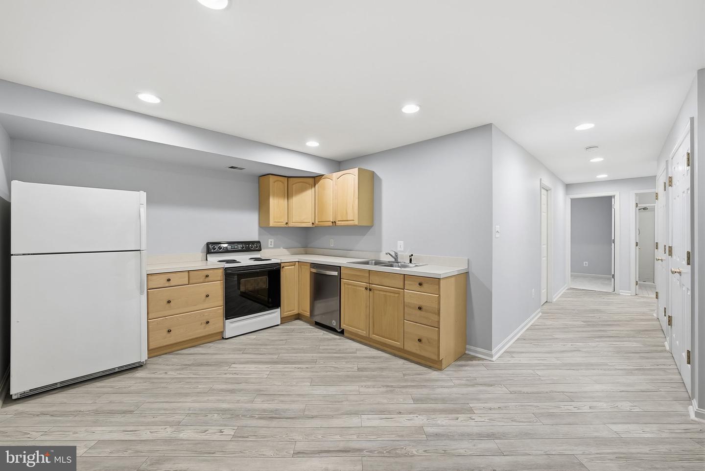 12402 BROWN FOX WAY, RESTON, Virginia 20191, 5 Bedrooms Bedrooms, ,3 BathroomsBathrooms,Residential,For sale,12402 BROWN FOX WAY,VAFX2279288 MLS # VAFX2279288