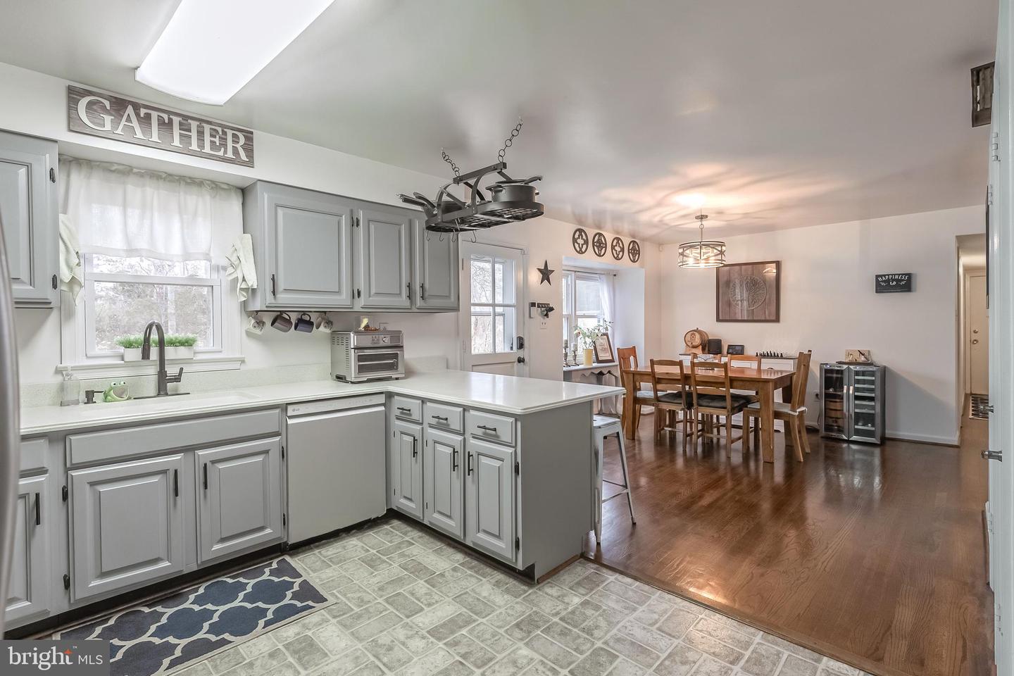 6245 SQUIRREL NEST LN, WARRENTON, Virginia 20187, 4 Bedrooms Bedrooms, ,5 BathroomsBathrooms,Residential,For sale,6245 SQUIRREL NEST LN,VAFQ2019692 MLS # VAFQ2019692 6245 SQUIRREL NEST LN, WARRENTON, Virginia 20187, 4 Bedrooms Bedrooms, ,5 BathroomsBathrooms,Residential,For sale,6245 SQUIRREL NEST LN,VAFQ2019692 MLS # VAFQ2019692