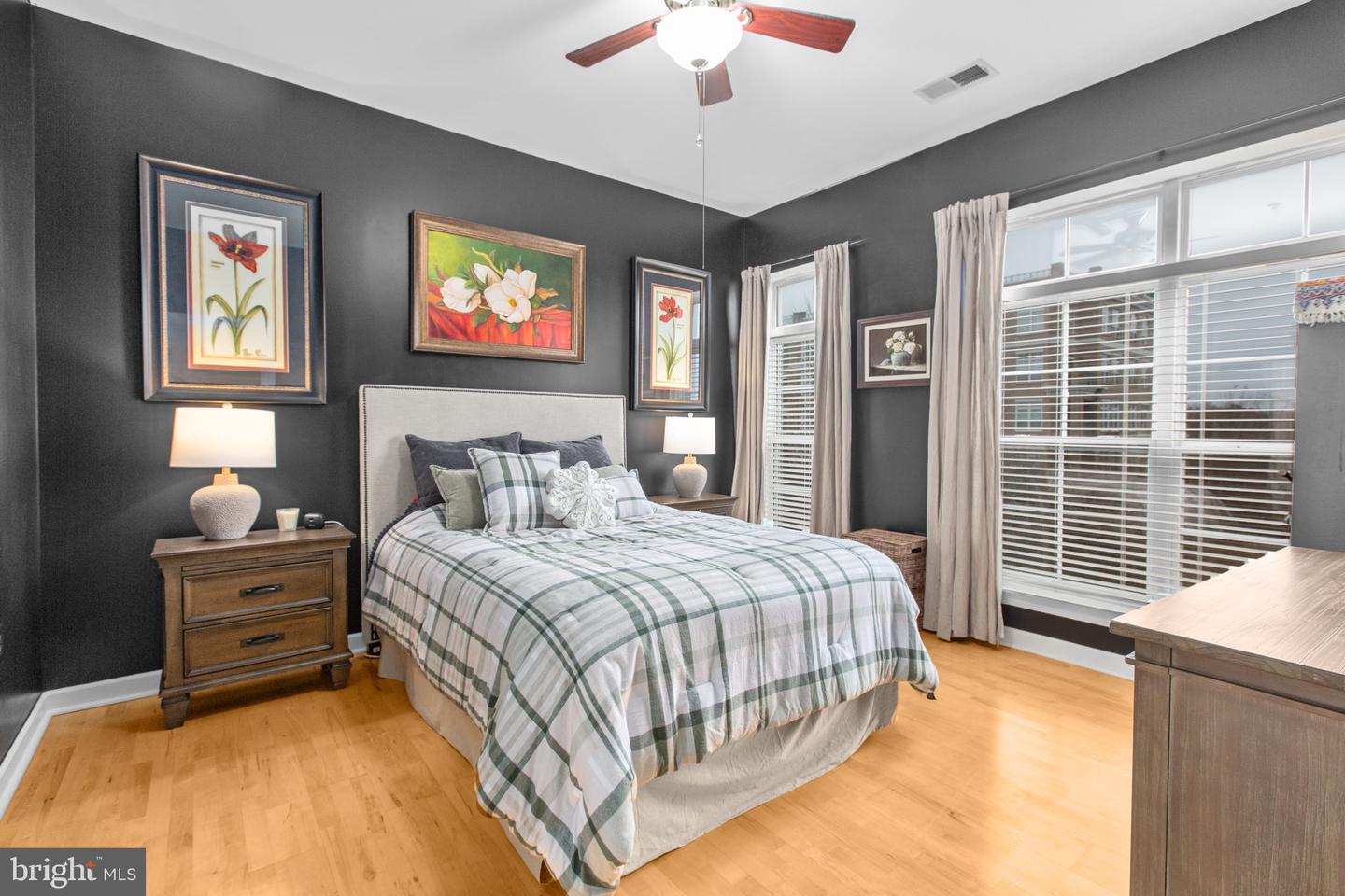 810 BELMONT BAY DR #303, WOODBRIDGE, Virginia 22191, 1 Bedroom Bedrooms, ,1 BathroomBathrooms,Residential,For sale,810 BELMONT BAY DR #303,VAPW2108006 MLS # VAPW2108006