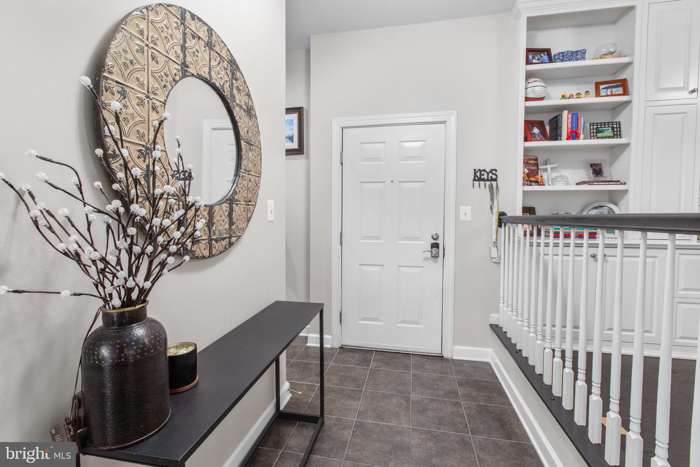 810 BELMONT BAY DR #303, WOODBRIDGE, Virginia 22191, 1 Bedroom Bedrooms, ,1 BathroomBathrooms,Residential,For sale,810 BELMONT BAY DR #303,VAPW2108006 MLS # VAPW2108006