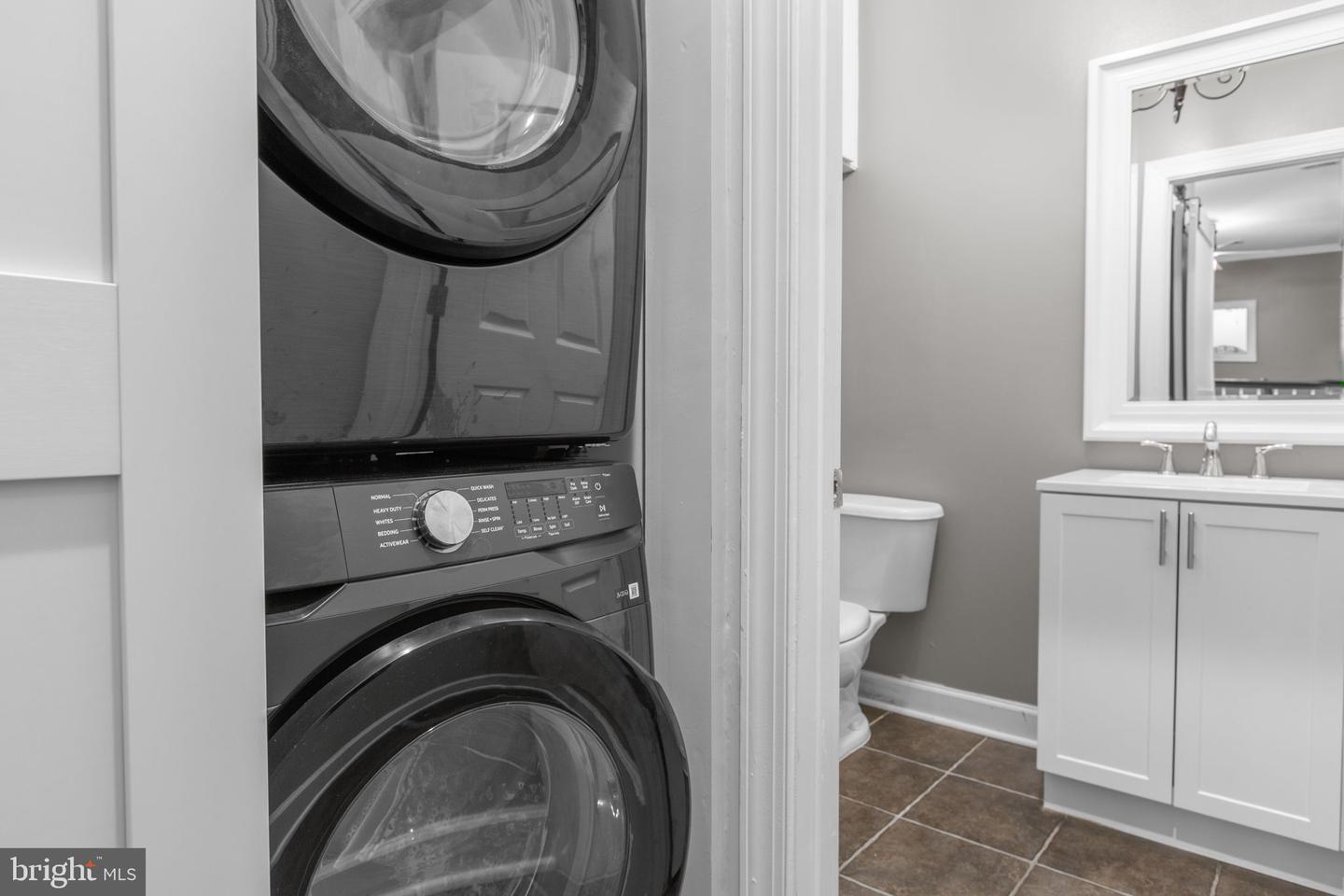 810 BELMONT BAY DR #303, WOODBRIDGE, Virginia 22191, 1 Bedroom Bedrooms, ,1 BathroomBathrooms,Residential,For sale,810 BELMONT BAY DR #303,VAPW2108006 MLS # VAPW2108006