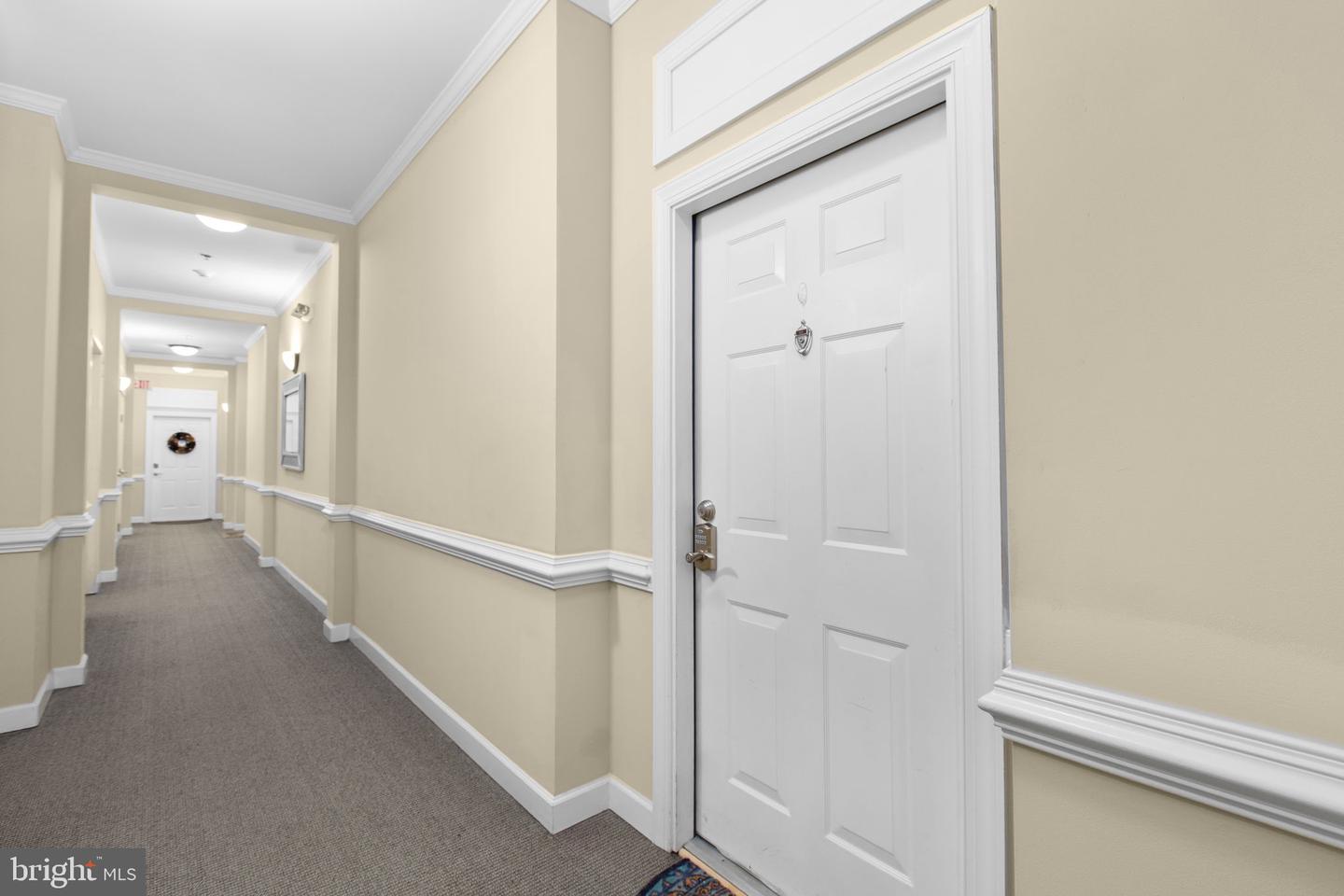 810 BELMONT BAY DR #303, WOODBRIDGE, Virginia 22191, 1 Bedroom Bedrooms, ,1 BathroomBathrooms,Residential,For sale,810 BELMONT BAY DR #303,VAPW2108006 MLS # VAPW2108006