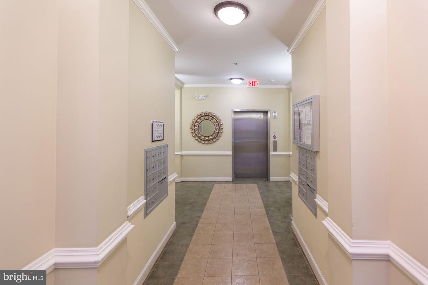 810 BELMONT BAY DR #303, WOODBRIDGE, Virginia 22191, 1 Bedroom Bedrooms, ,1 BathroomBathrooms,Residential,For sale,810 BELMONT BAY DR #303,VAPW2108006 MLS # VAPW2108006