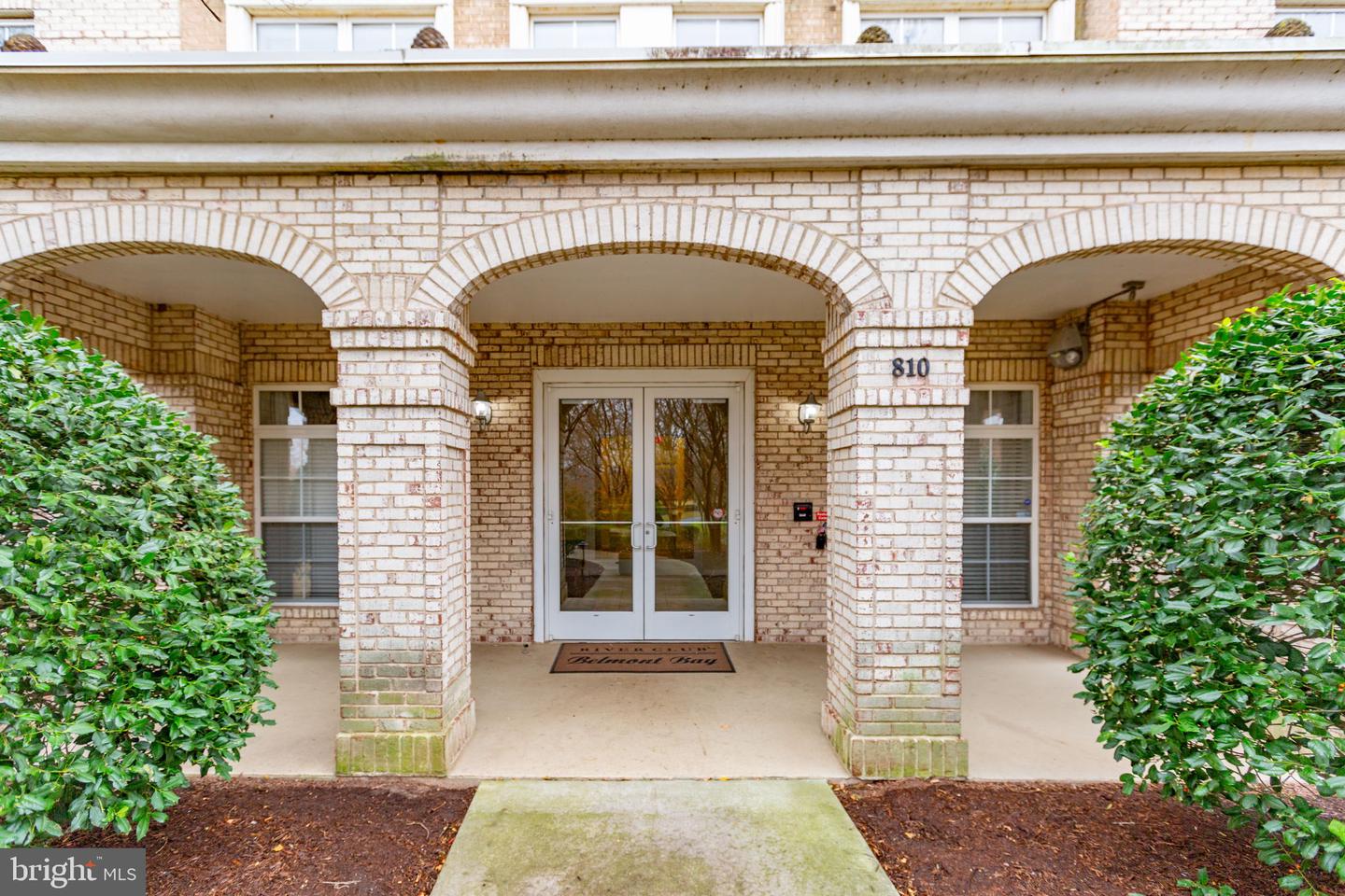 810 BELMONT BAY DR #303, WOODBRIDGE, Virginia 22191, 1 Bedroom Bedrooms, ,1 BathroomBathrooms,Residential,For sale,810 BELMONT BAY DR #303,VAPW2108006 MLS # VAPW2108006