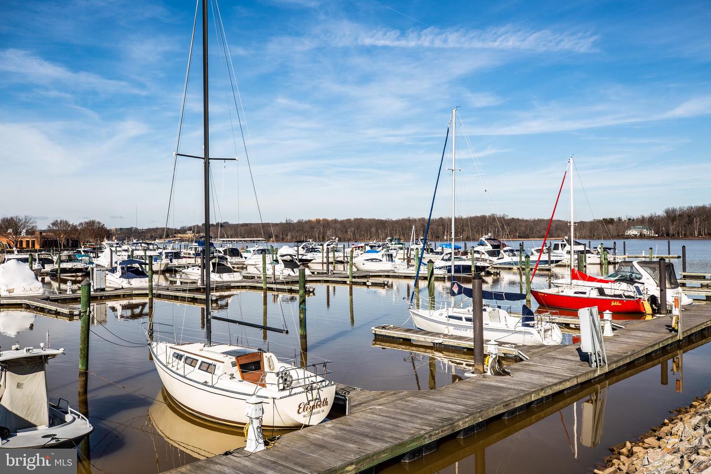 810 BELMONT BAY DR #303, WOODBRIDGE, Virginia 22191, 1 Bedroom Bedrooms, ,1 BathroomBathrooms,Residential,For sale,810 BELMONT BAY DR #303,VAPW2108006 MLS # VAPW2108006