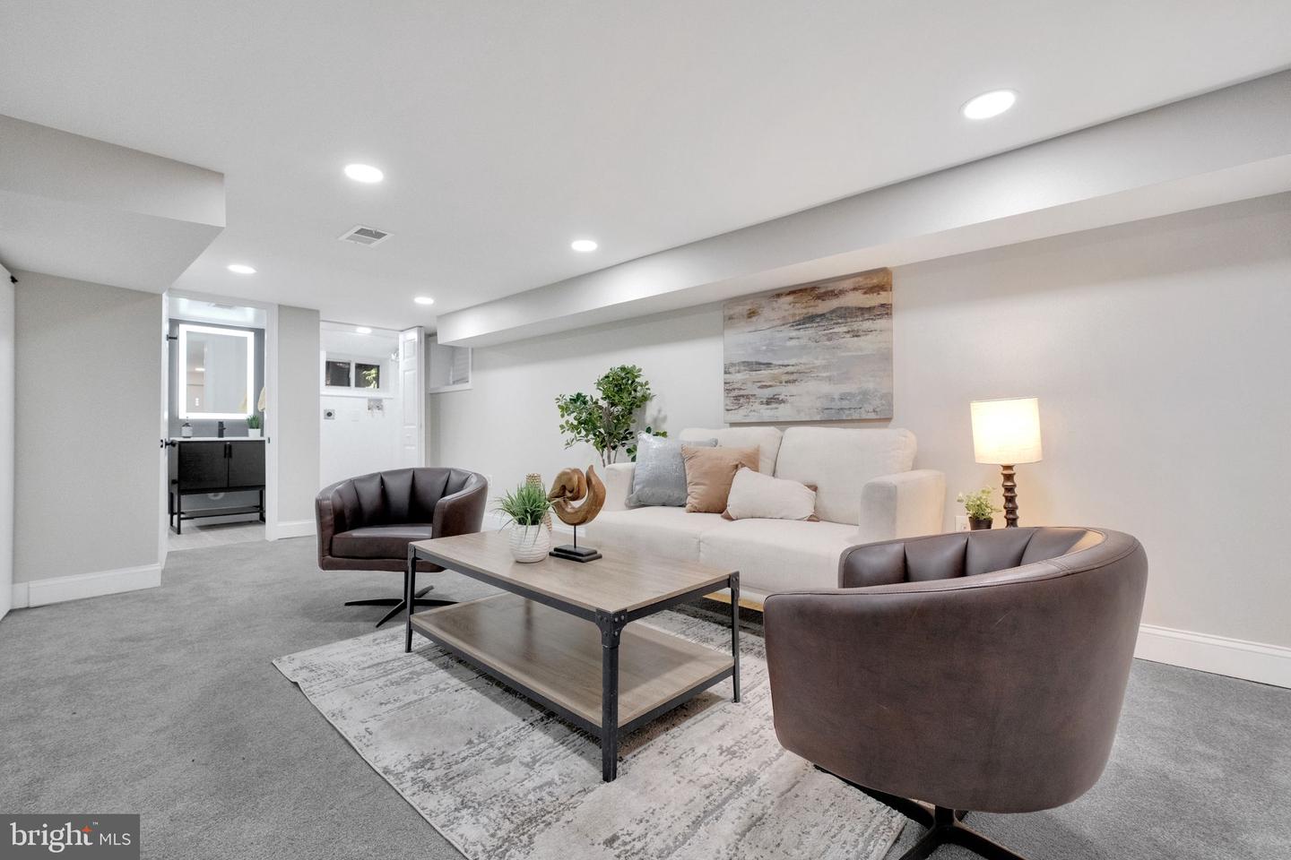 4035 BENNING RD NE, WASHINGTON, District Of Columbia 20019, 3 Bedrooms Bedrooms, 8 Rooms Rooms,2 BathroomsBathrooms,Residential,For sale,4035 BENNING RD NE,DCDC2232360 MLS # DCDC2232360